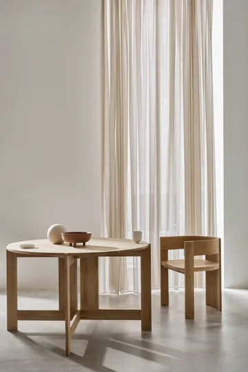 Collector ruokapöytä Ø120×74 cm - Lämmin lakattu tammi - Kristina Dam Studio