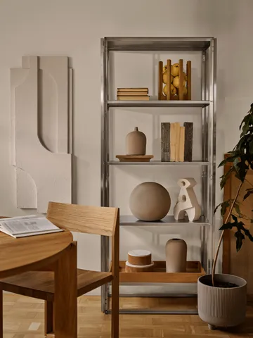 Serif Relief seinäkoriste L - Off white - Kristina Dam Studio