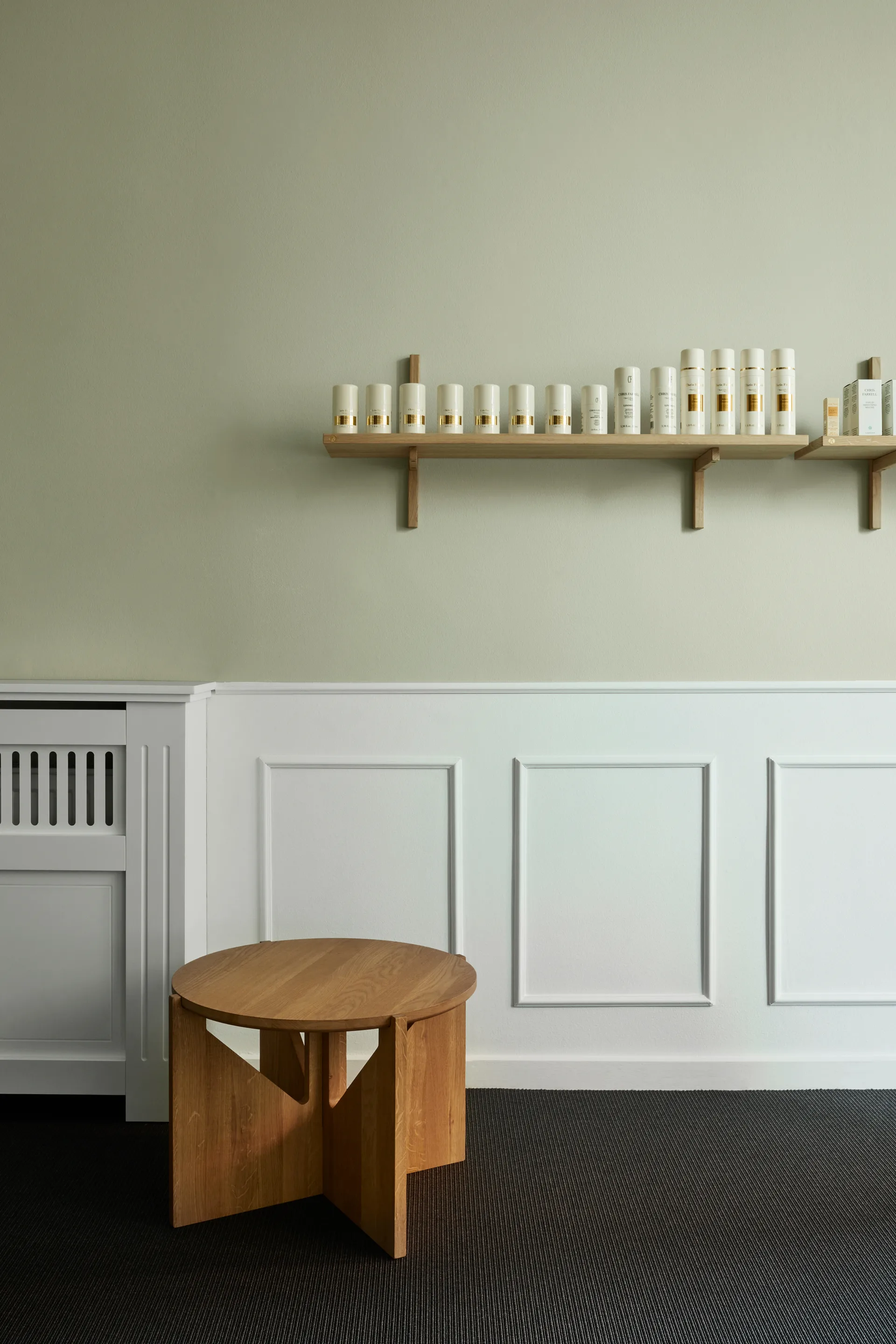 Simple-sohvapöytä Ø52 cm, Lämmin lakattu tammi Kristina Dam Studio