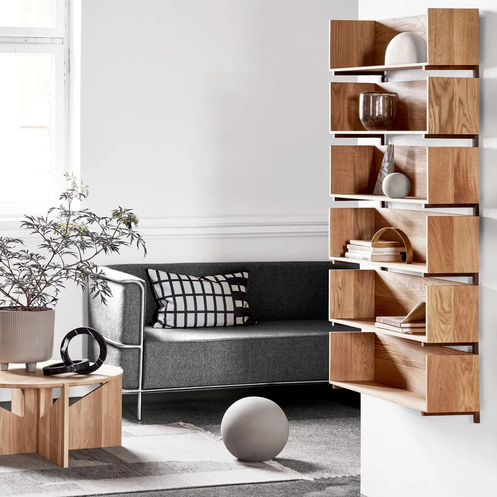 Stack seinähylly, Oak, kannattimet tummaksi öljyttyä saksanpähkinää Kristina Dam Studio