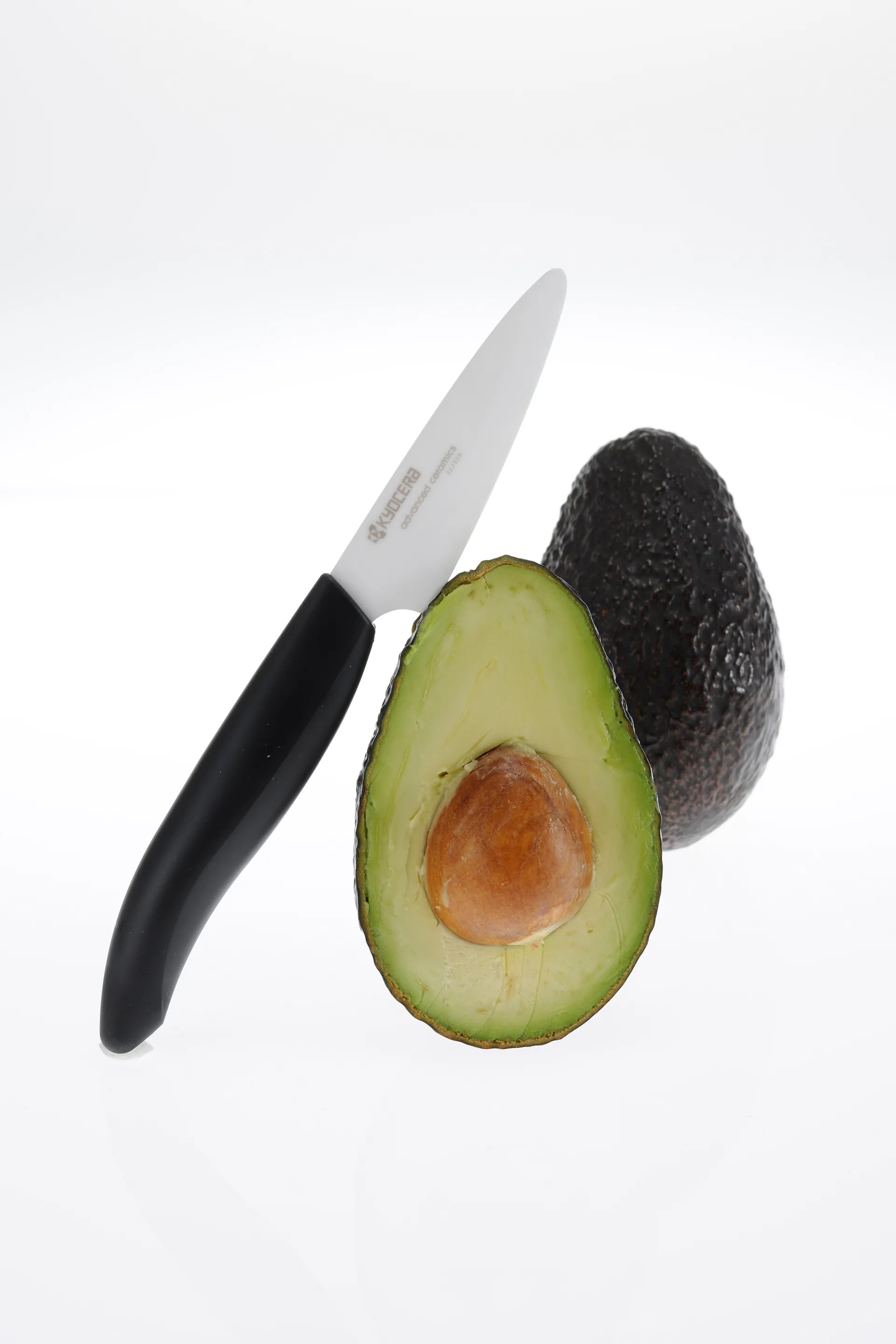 Kyocera FK keraaminen kuorimaveitsi, 7,5 cm Kyocera