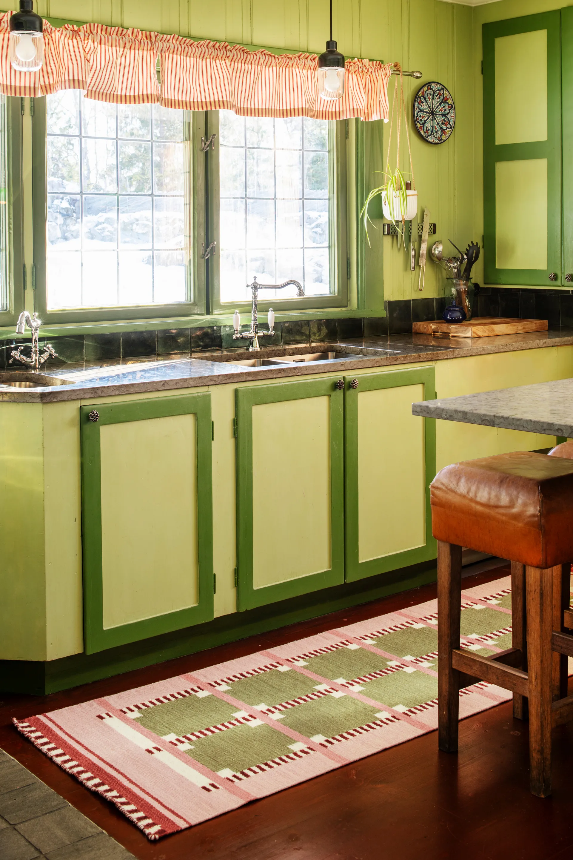 Röllakan Ruth käytävämatto, Spring grass, 75x240 cm Layered