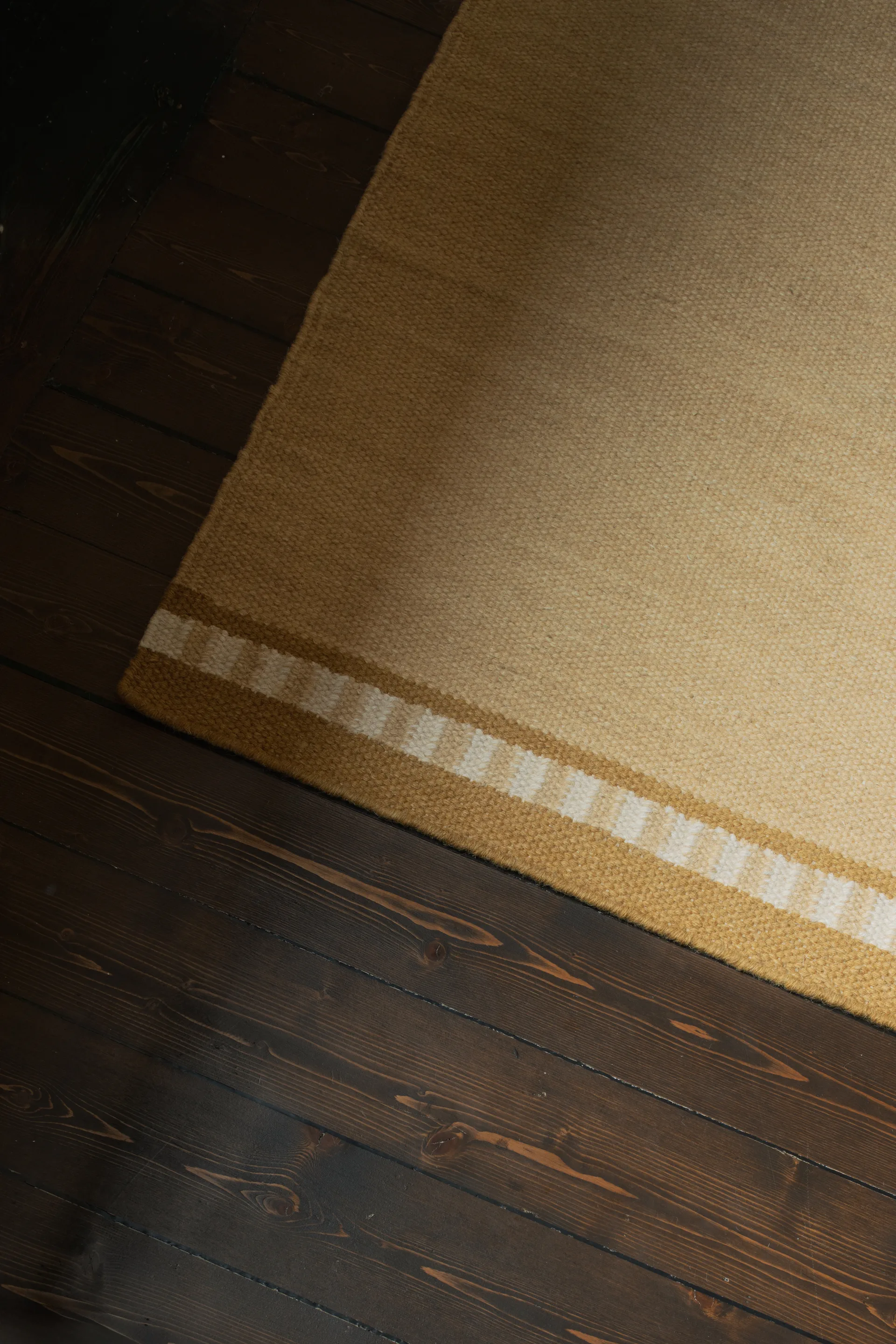 Röllakan Solid villamatto, Mariegold, 75x240 cm Layered