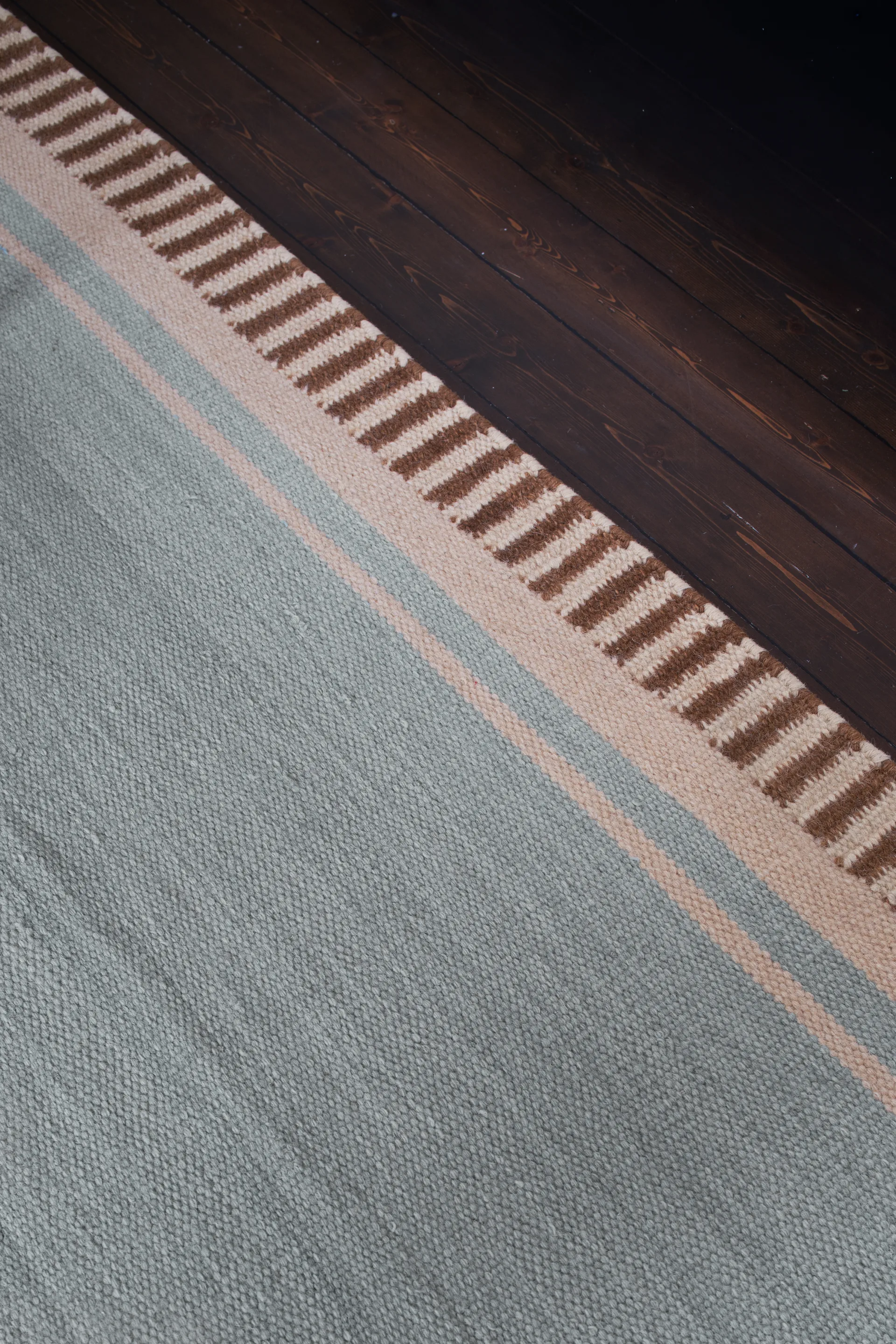 Röllakan Solid villamatto Layered
