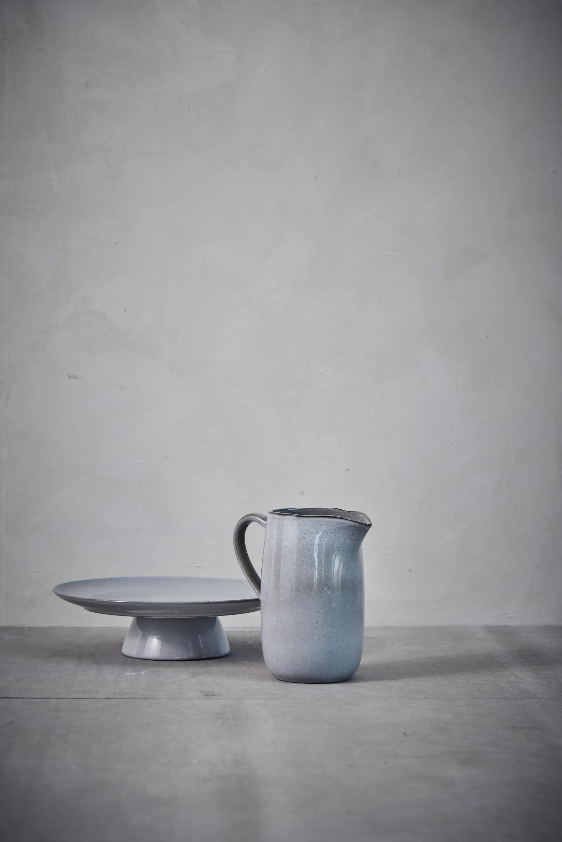 Amera kakkulautanen Ø 32,5 cm, Grey Lene Bjerre