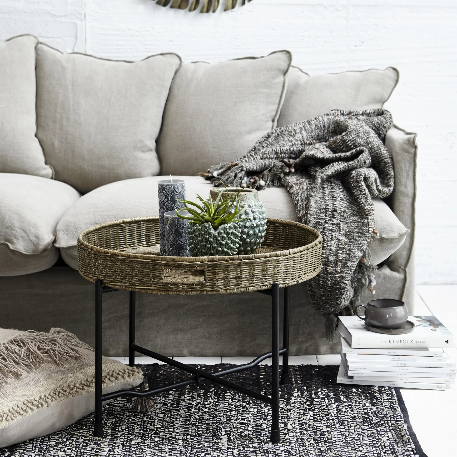 Amera kuppi ja lautanen, Harmaa Lene Bjerre