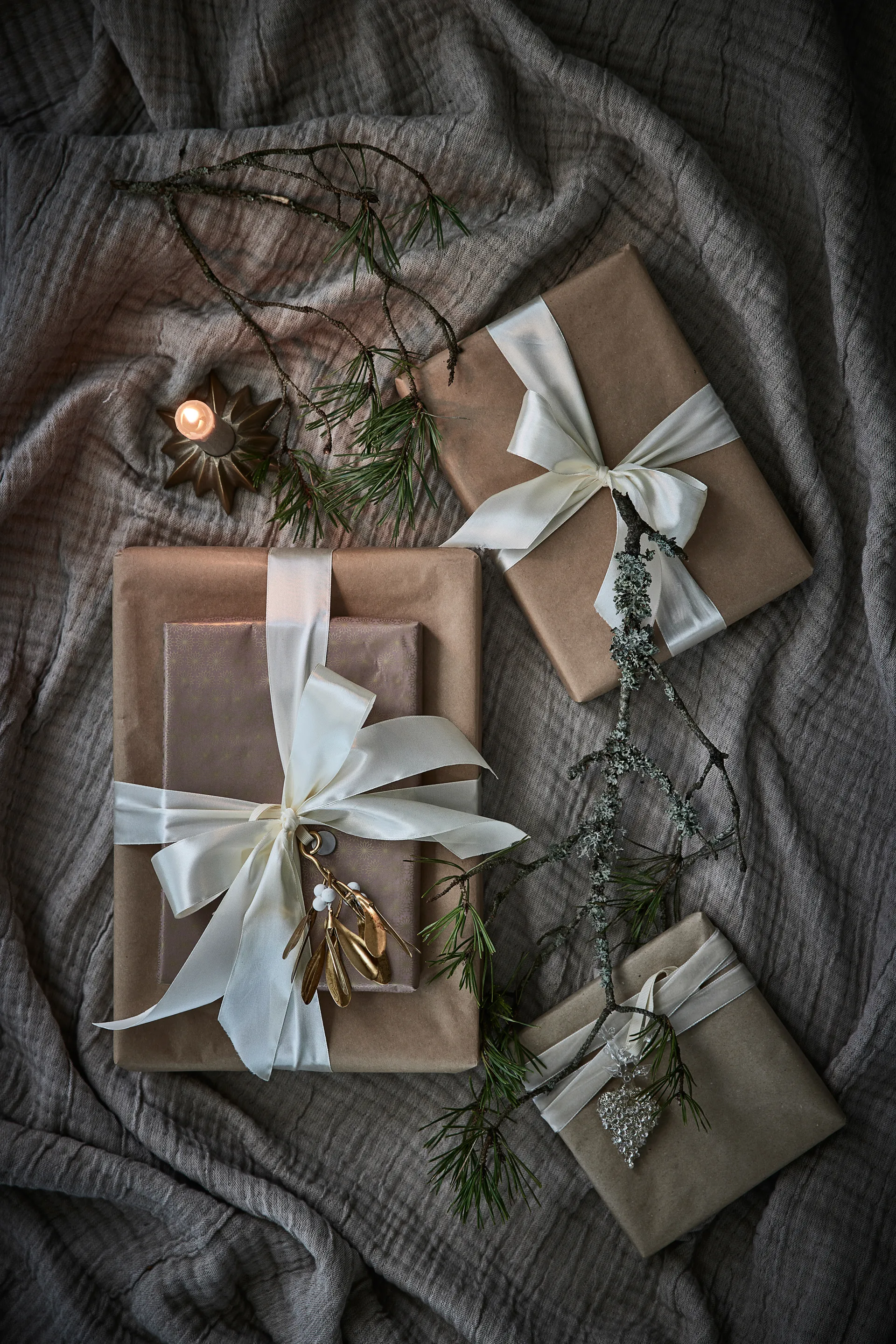 Caville kynttilänjalka tähti 8 cm, light gold Lene Bjerre