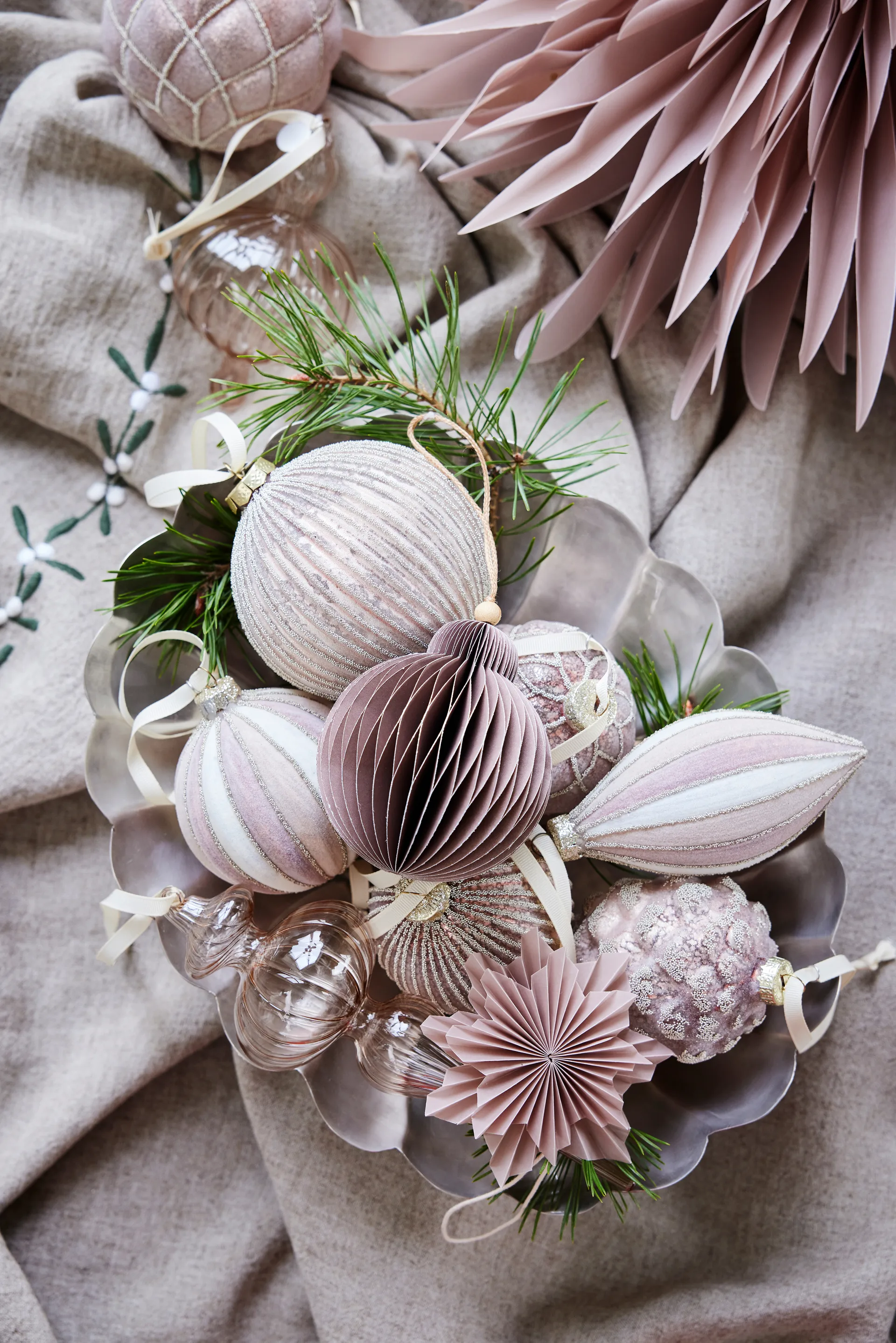 Palisia koriste tähti Ø40 cm, Tumma ruusu Lene Bjerre