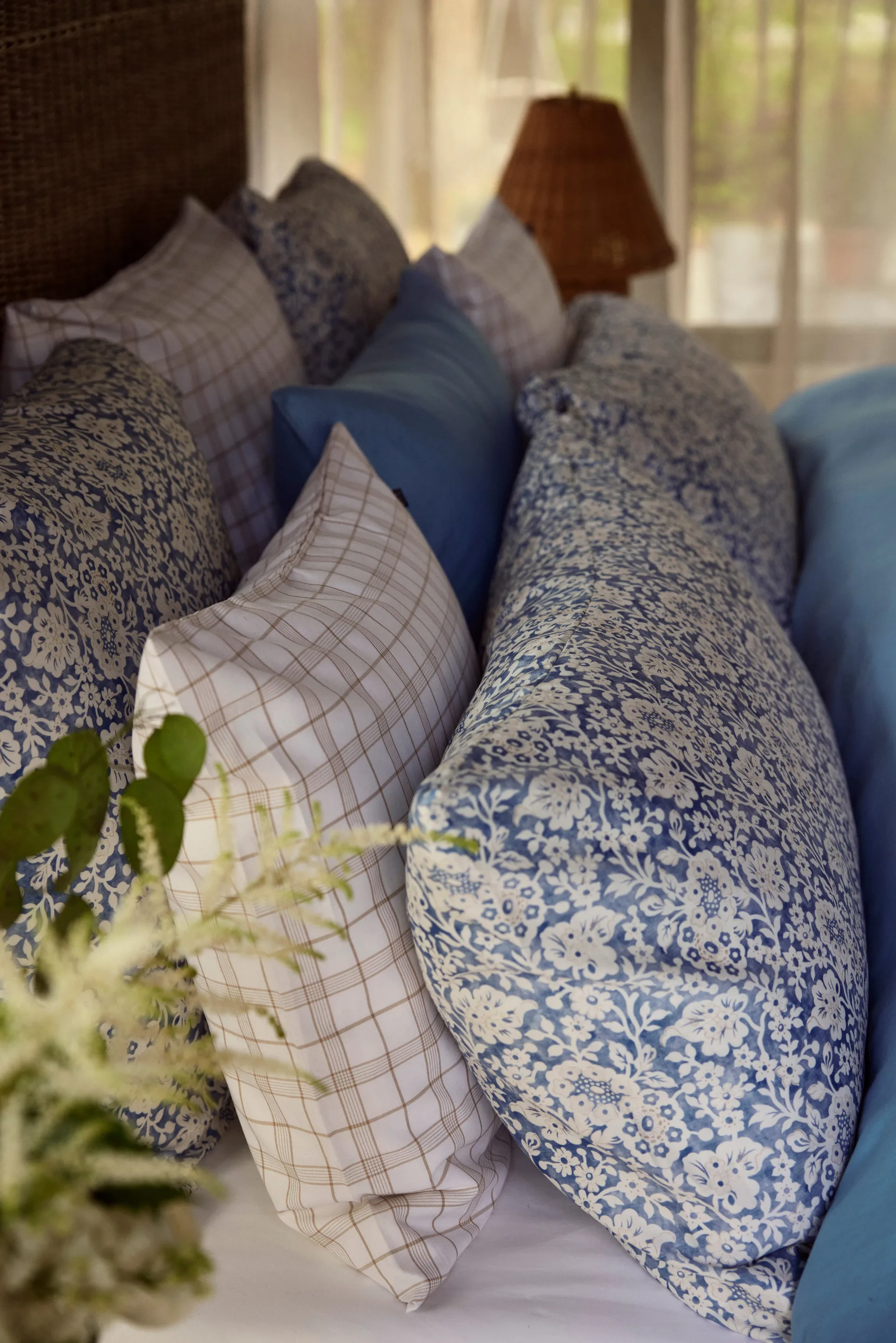 Blue Floral Printed Cotton Sateen vuodevaatesetti, 50x60 cm, 150x210 cm Lexington