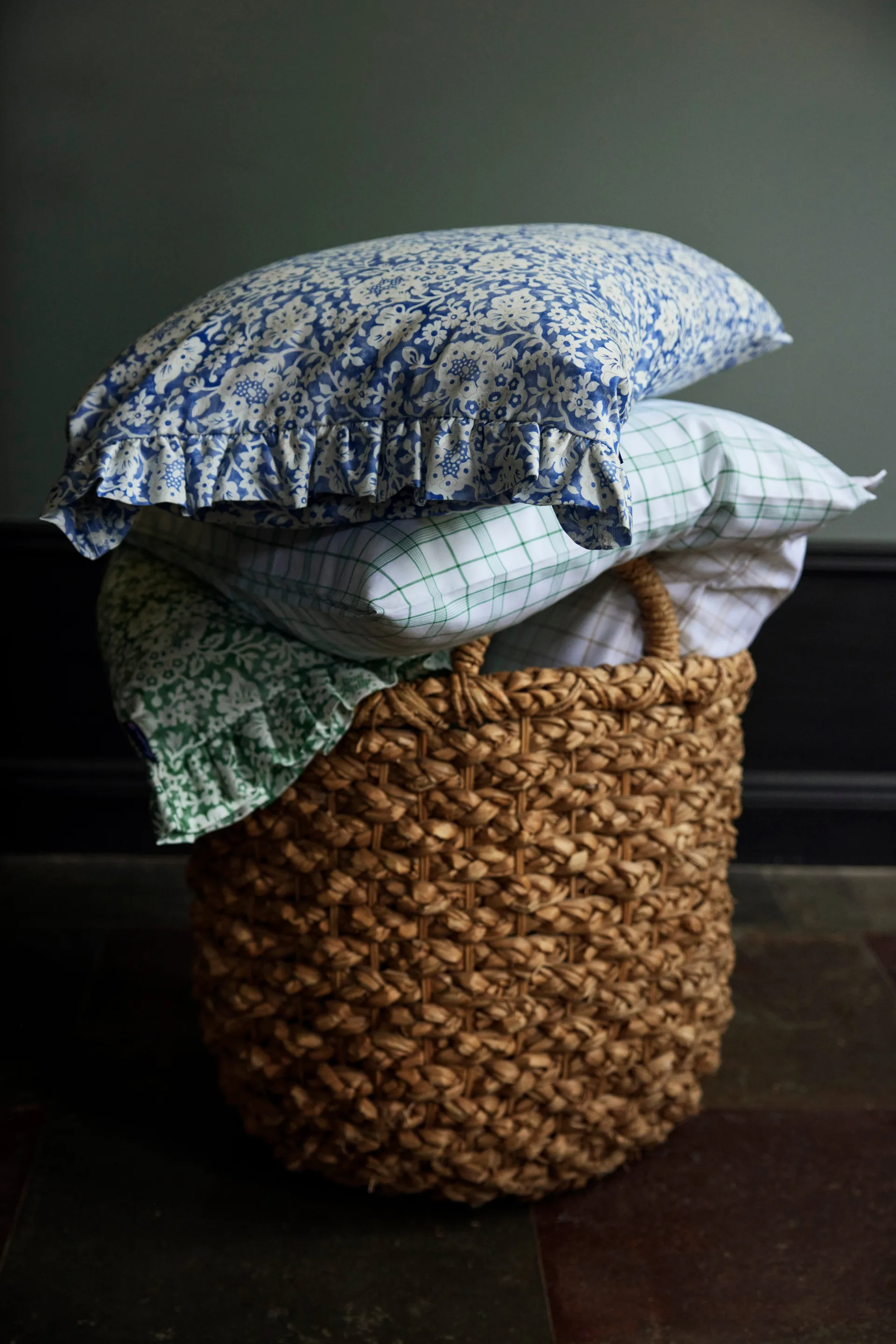 Blue Floral Printed Cotton Sateen vuodevaatesetti, 50x60 cm, 150x210 cm Lexington