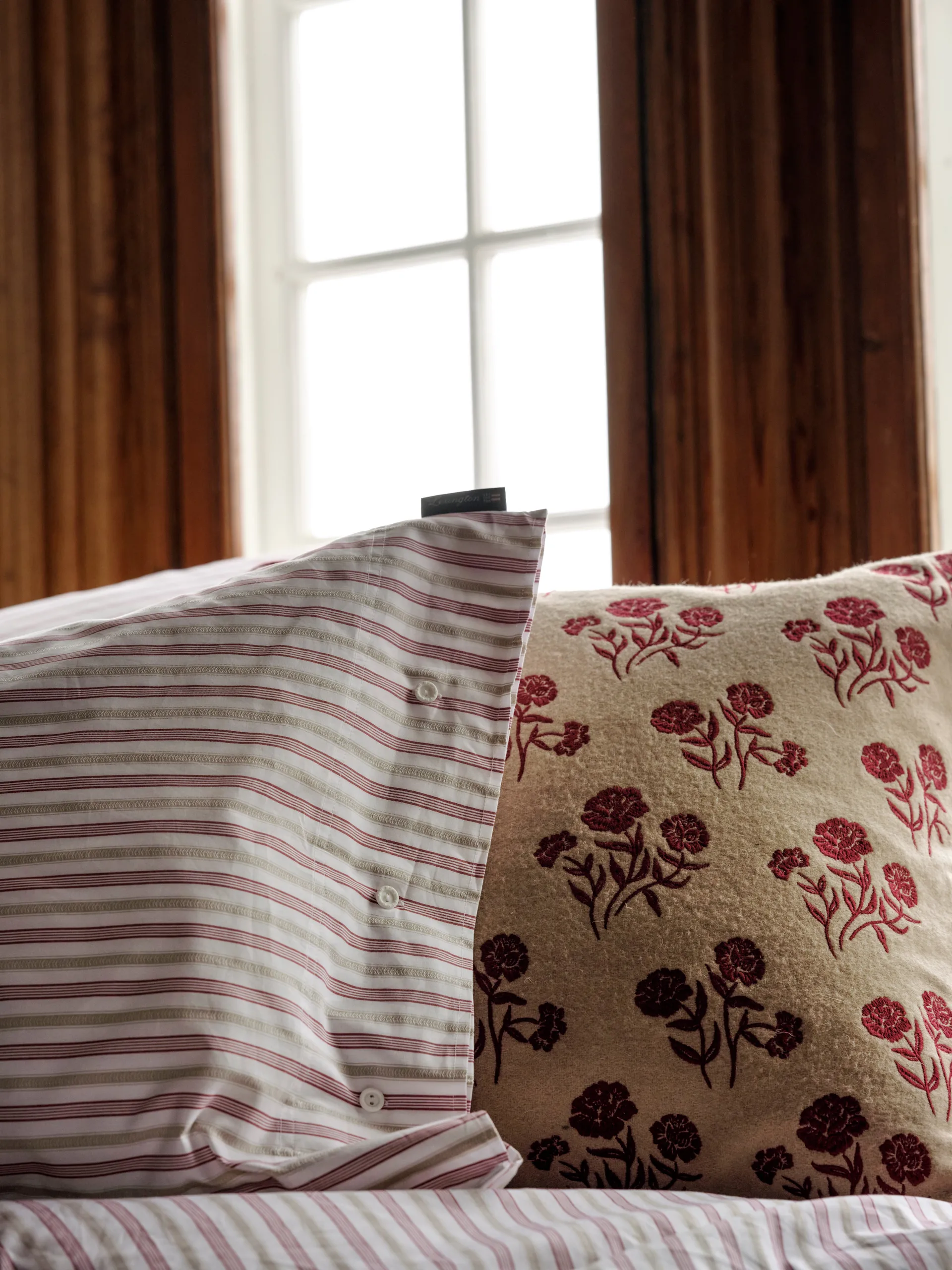 Dobby raidallinen puuvillapopliini tyynyliina 50x60 cm, Punainen-beige-valkoinen Lexington