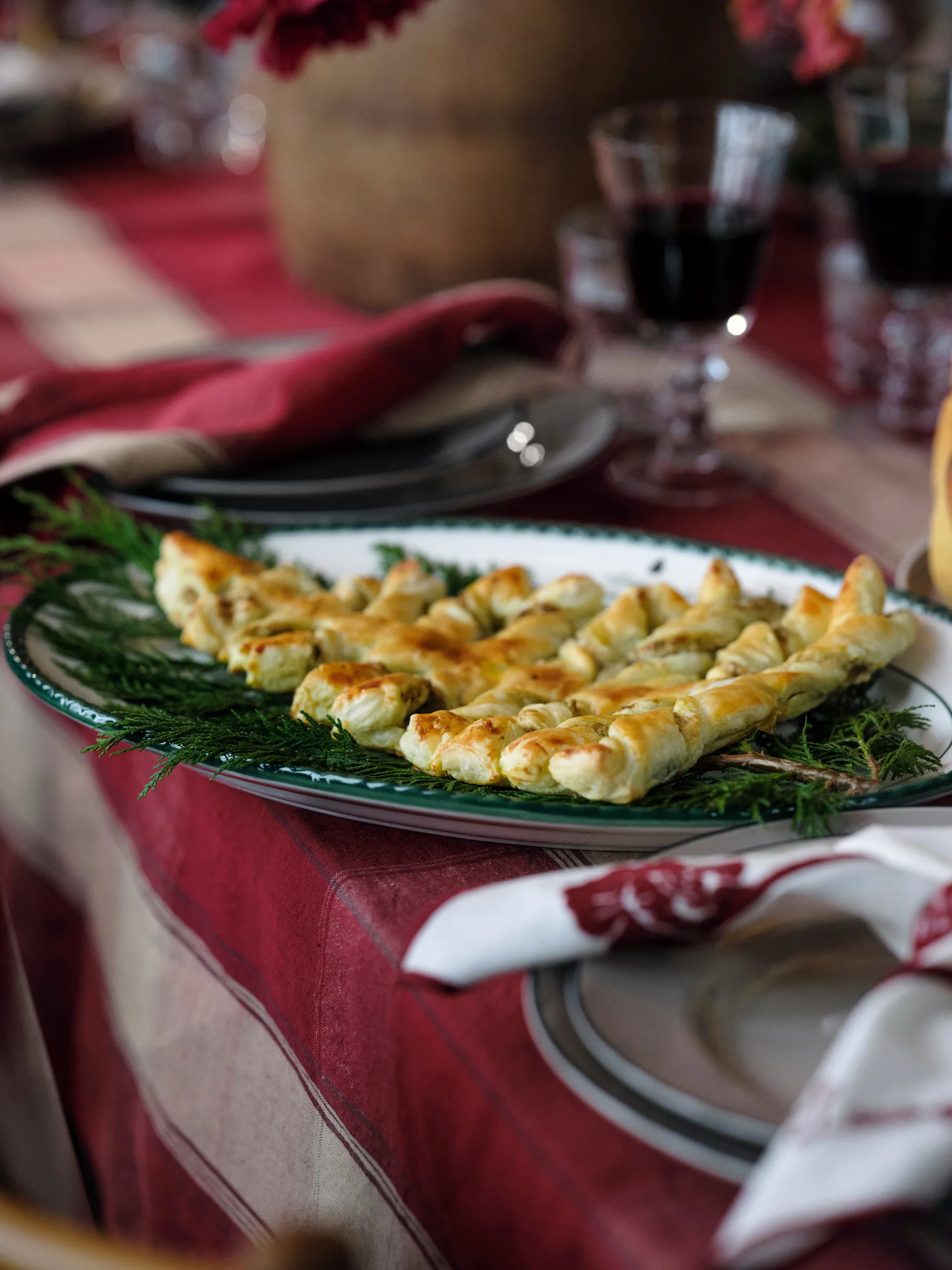 Ruudullinen pellava-puuvilla pöytäliina 150x250 cm, Punabeige Lexington