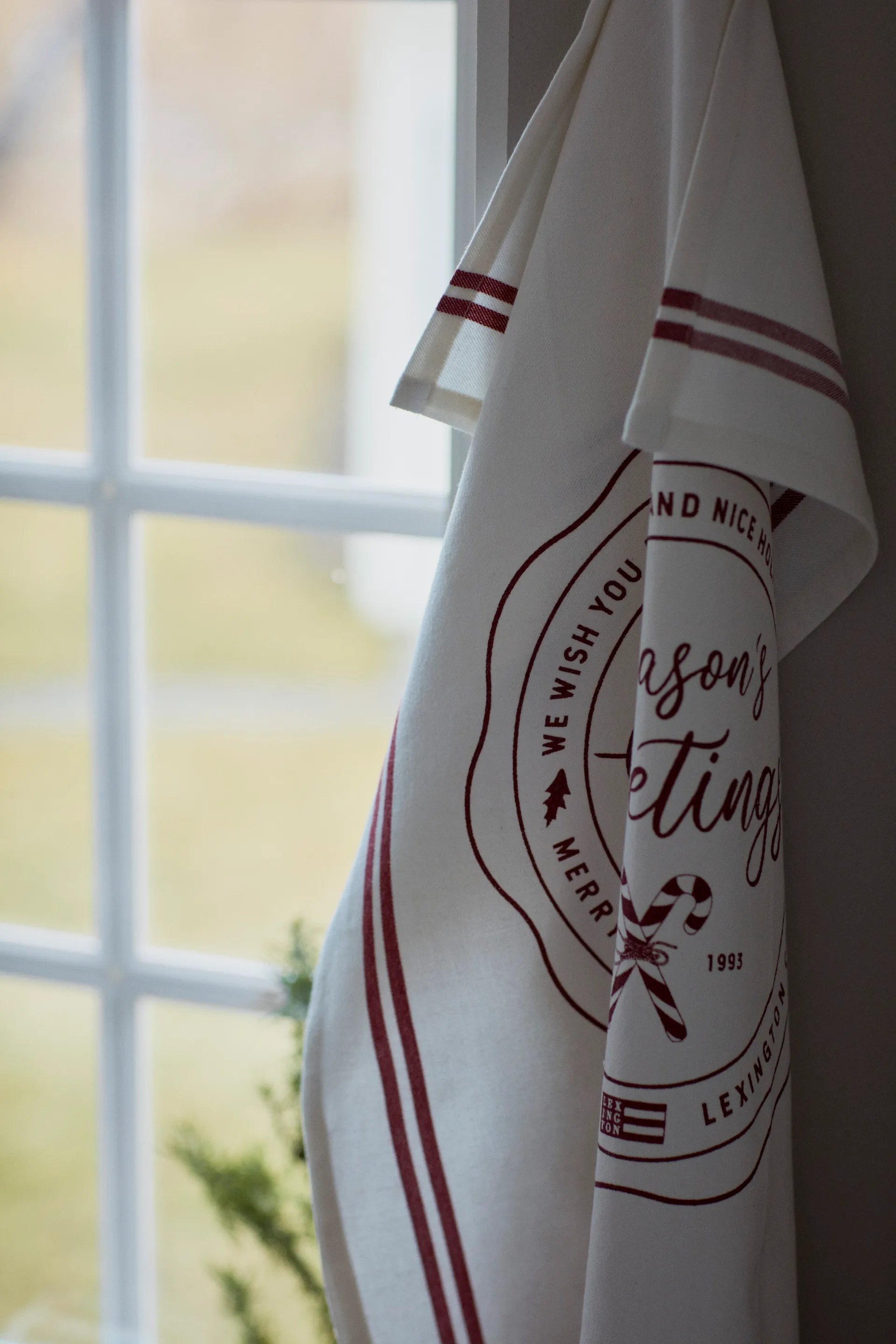 Seasons Greetings Printed -keittiöpyyhe 50 x 70 cm, White-red Lexington