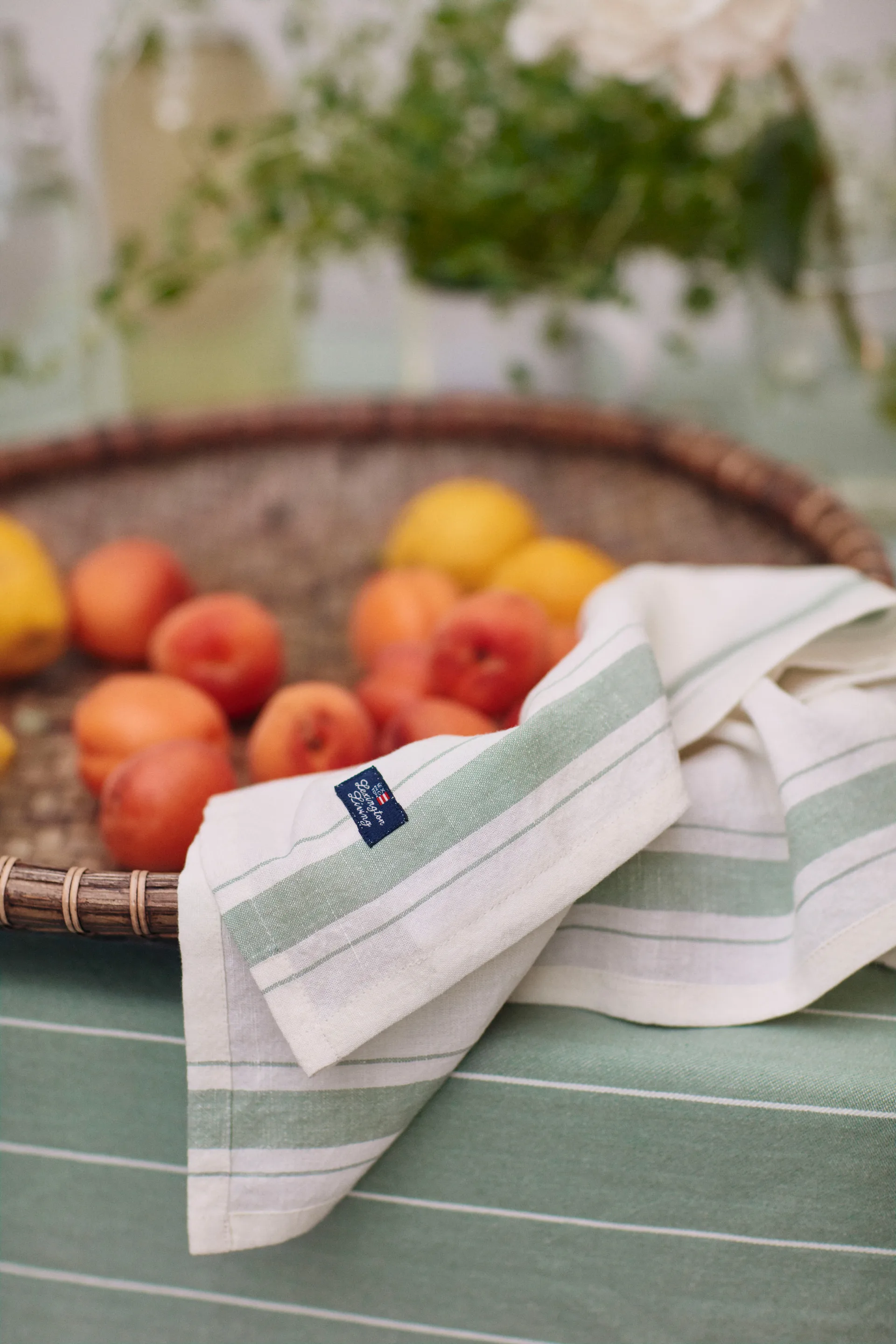 Side striped organic cotton -lautasliina 50x50 cm, White-green Lexington