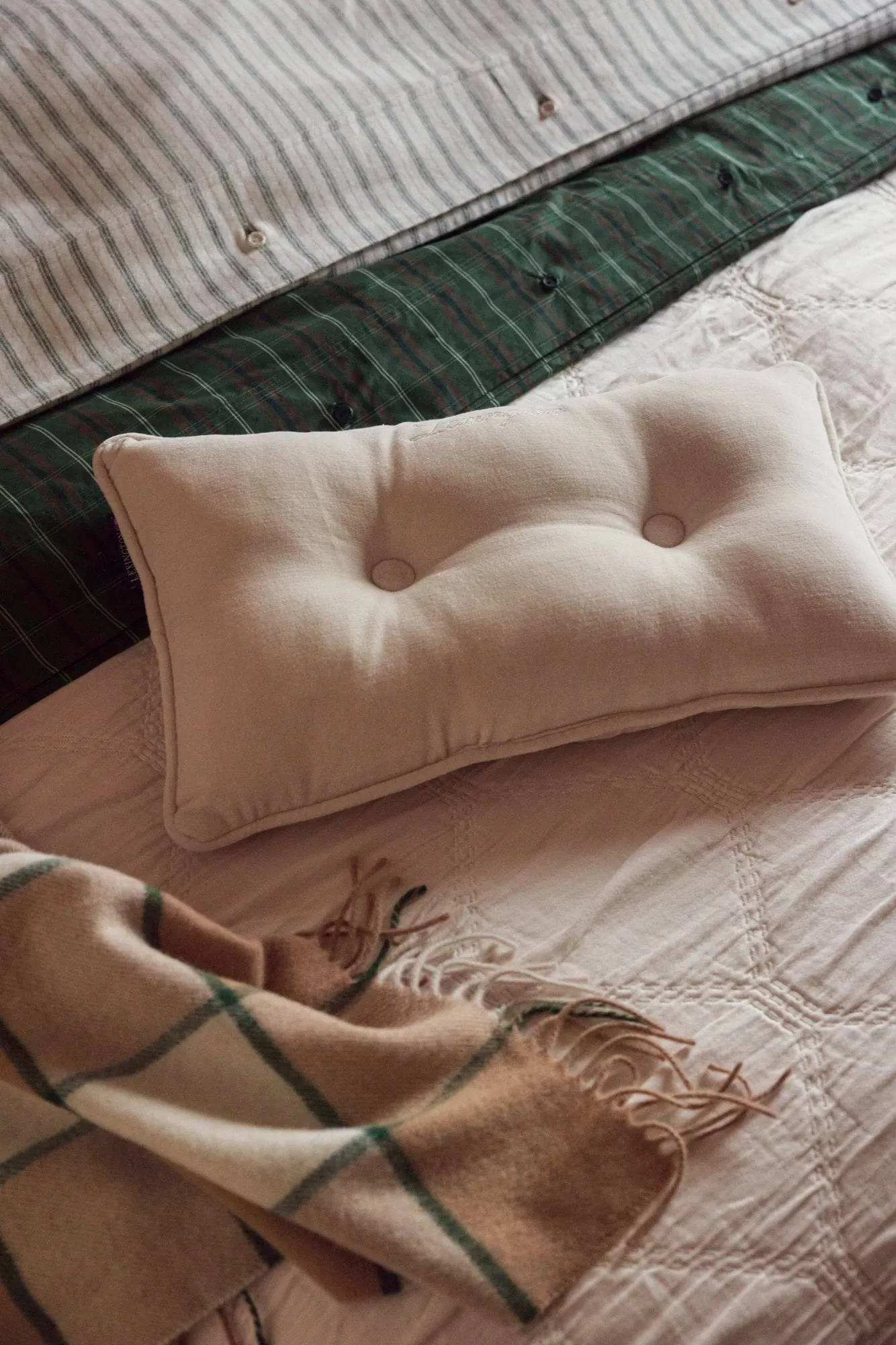 Stripe puuvillaflanelli pussilakanasetti, Valkoinen–vihreä–beige, 50x60 cm/150x210 cm Lexington