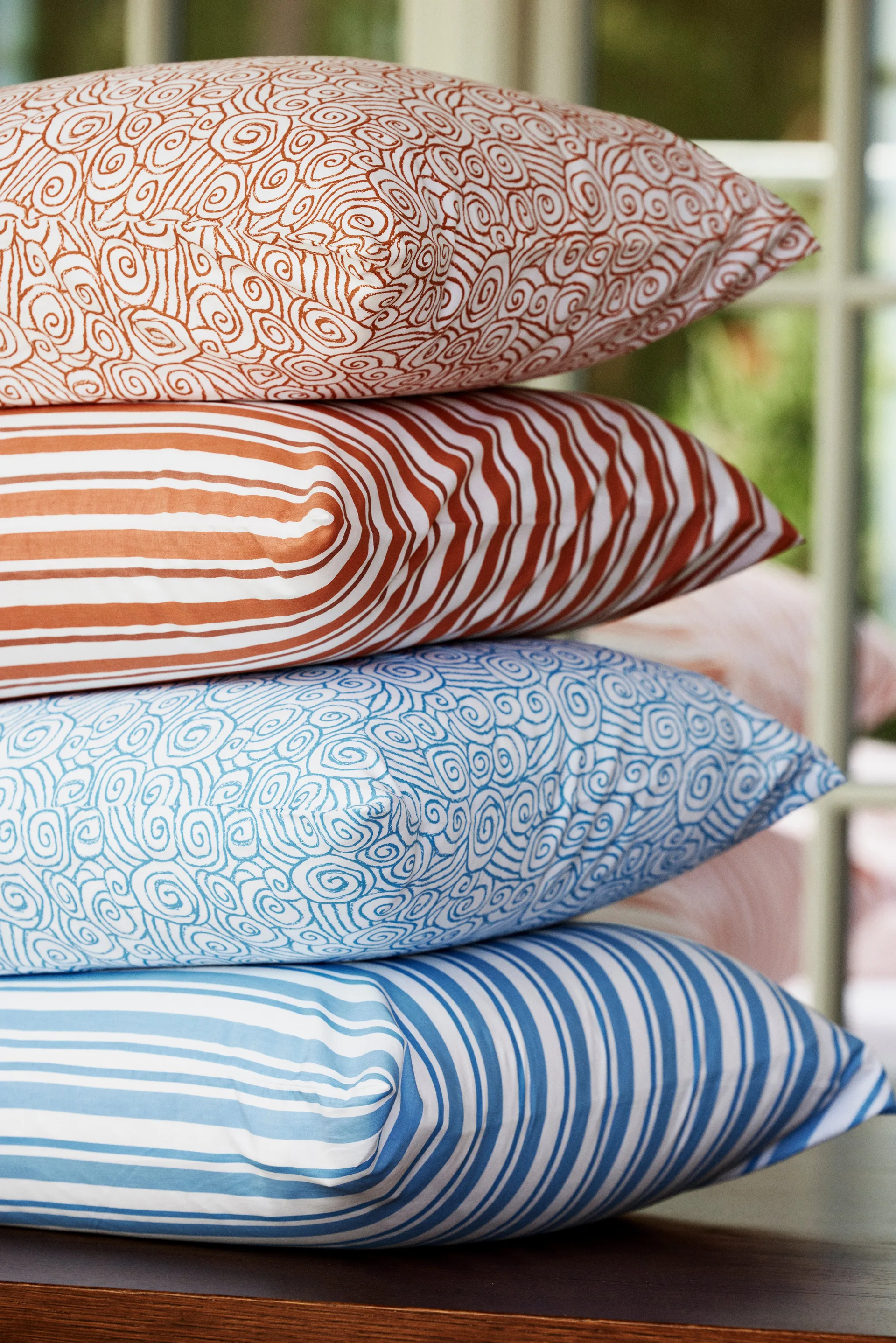 Striped Cotton Poplin -tyynyliina 50 x 60 cm, White-Blue Lexington