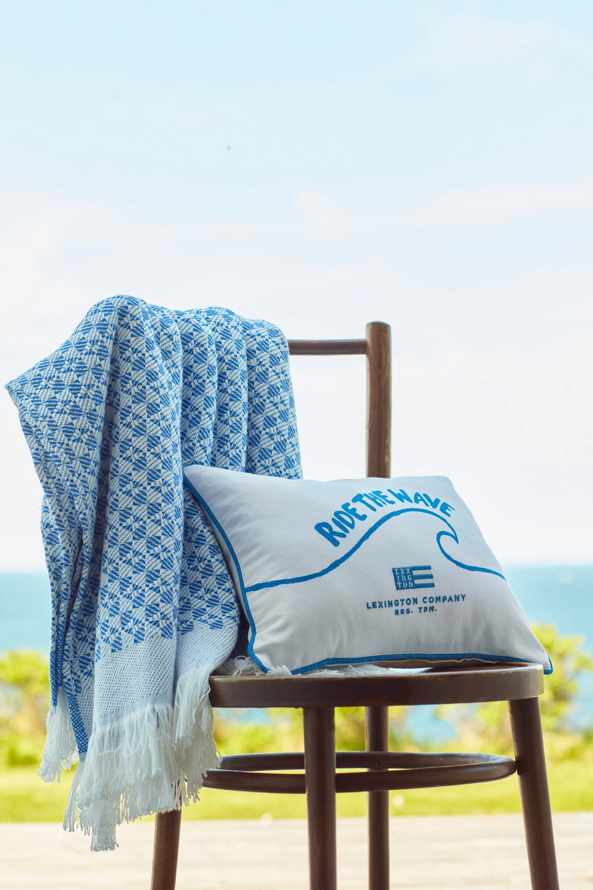 Striped Structured Recycled -puuvillahuopa 130 x 170 cm, Sininen-valkoinen Lexington