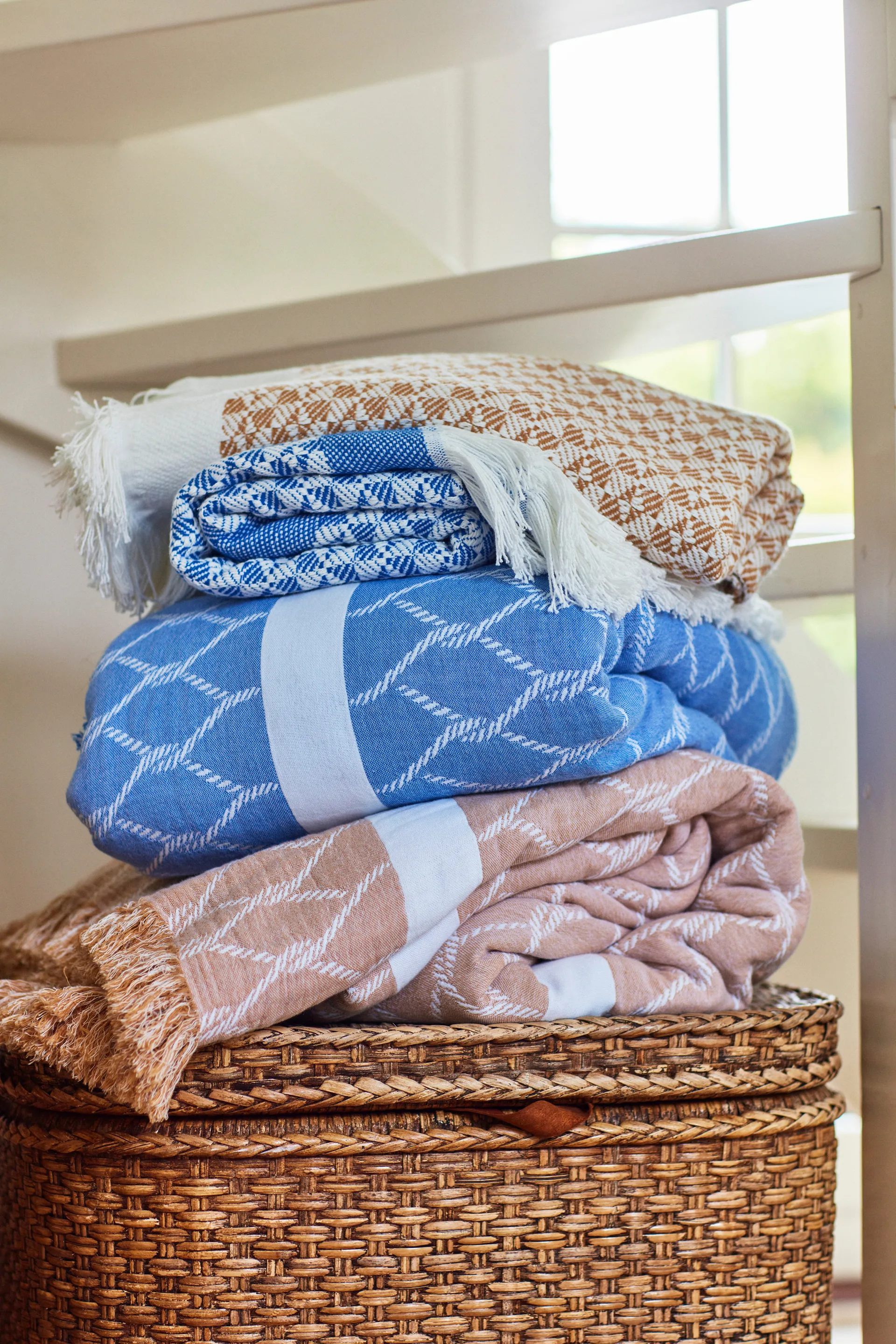 Striped Structured Recycled -puuvillahuopa 130 x 170 cm, Sininen-valkoinen Lexington