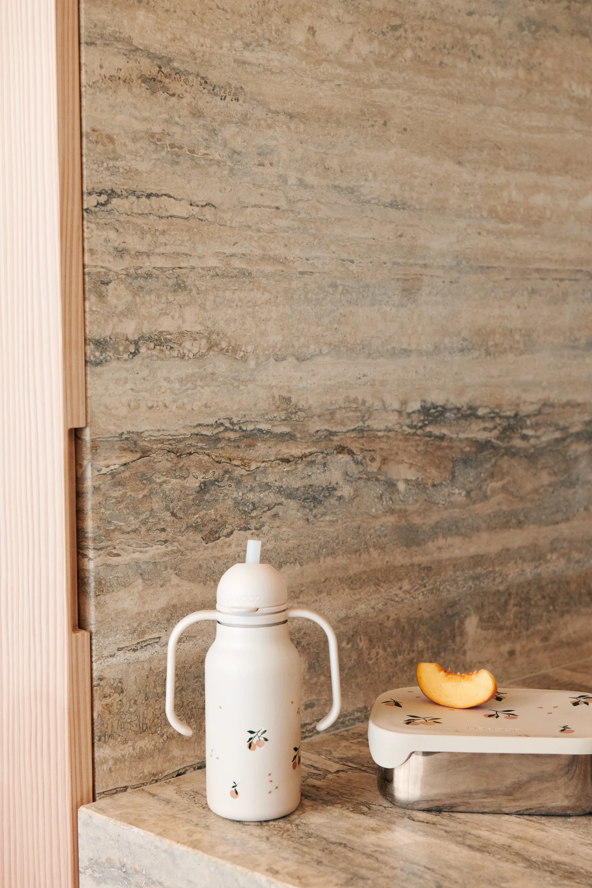 Arthur eväsrasia 13,5x17 cm, Peach-Sea shell mix Liewood