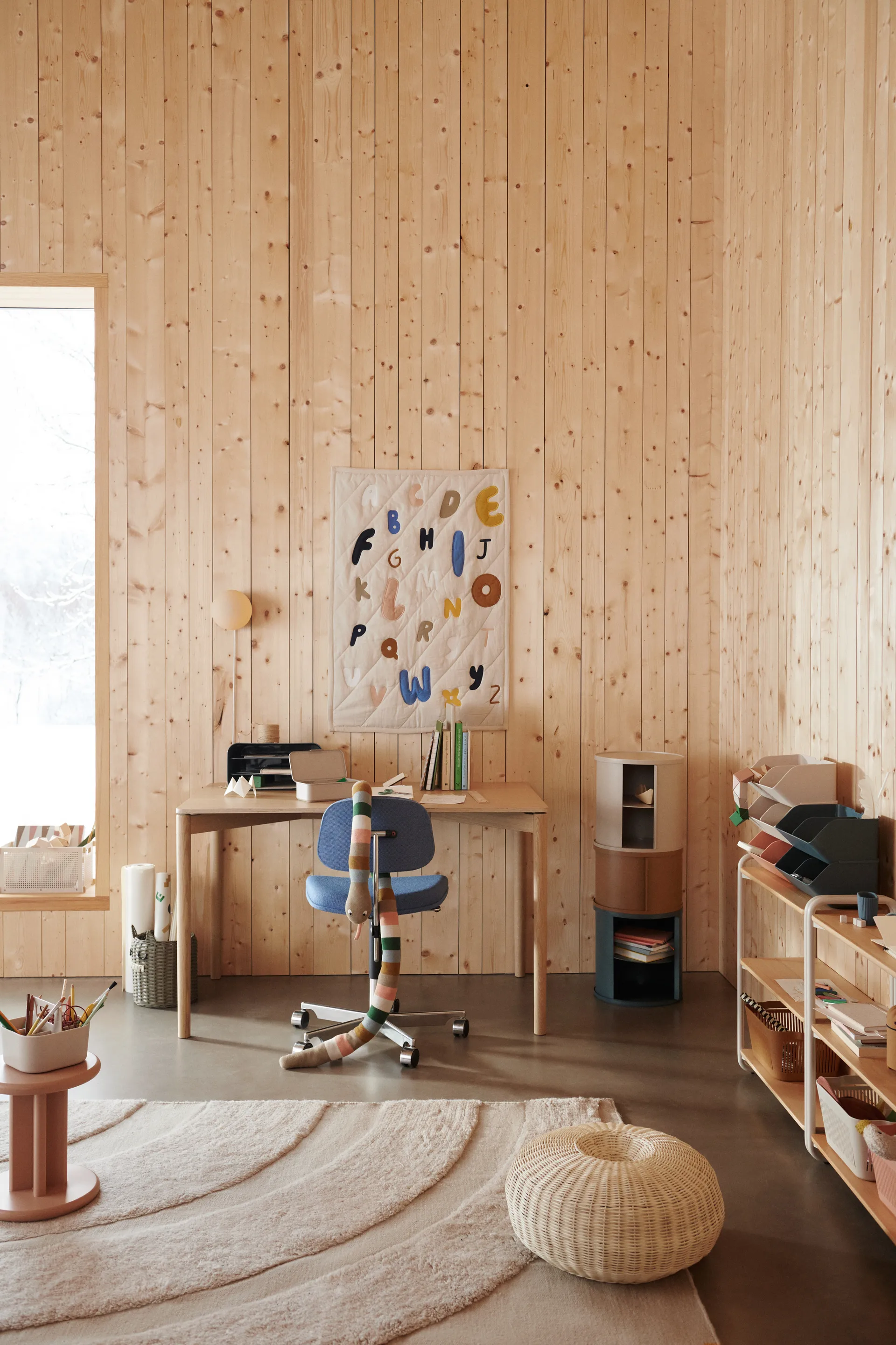 Damien sivupöytä Ø32x33 cm, Sandy Liewood