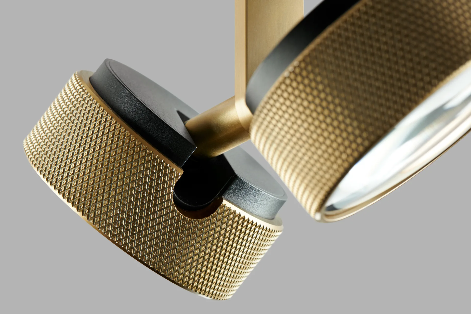 Cosmo C2 kattolamppu switch tune, Messinki Light-Point