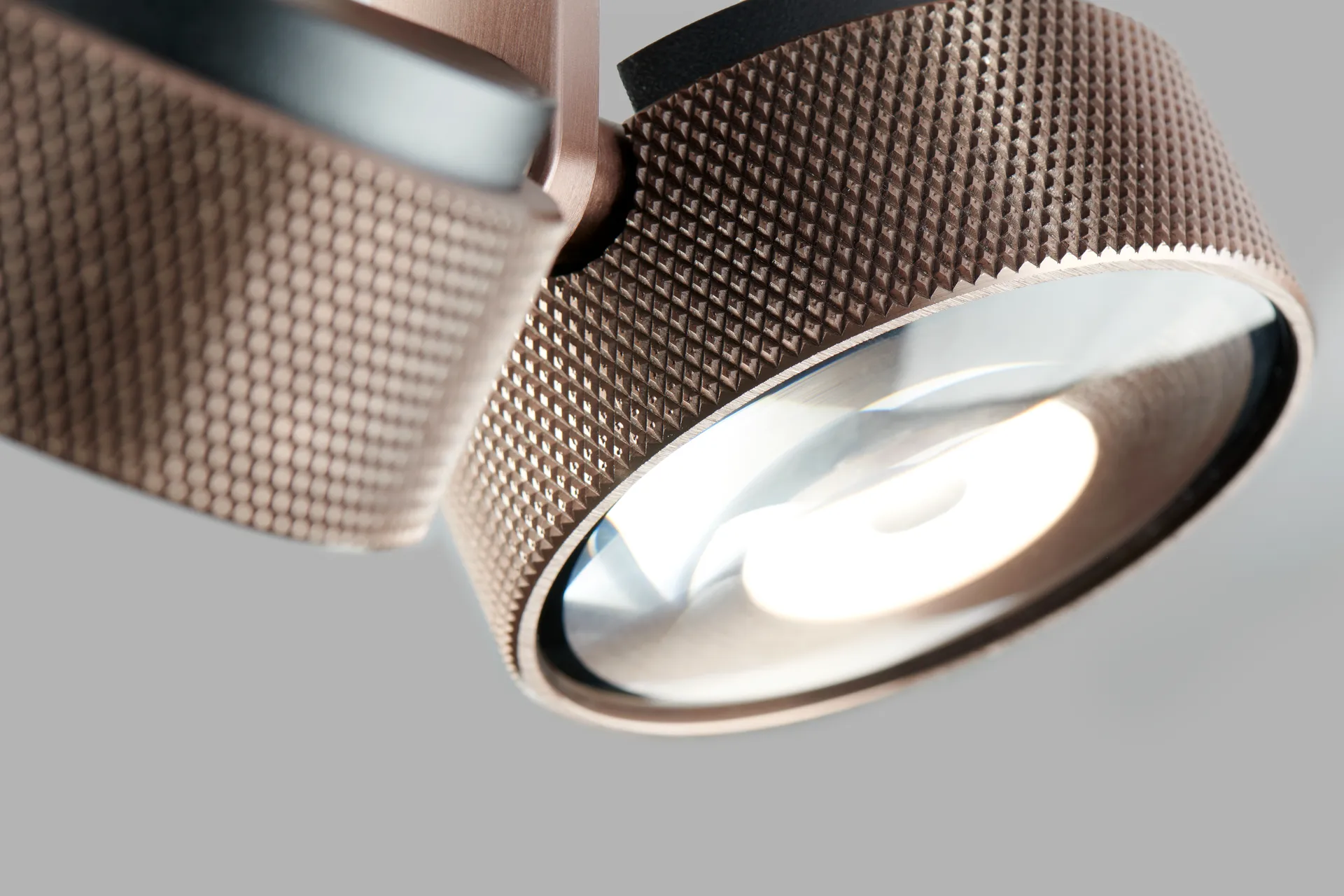 Cosmo C2 kattolamppu switch tune, Ruusukulta Light-Point