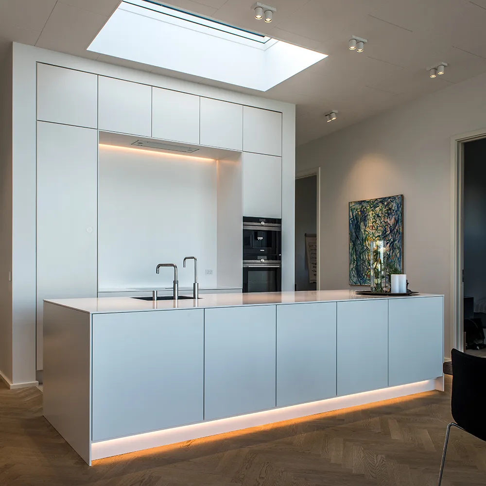 Focus Mini 2 seinä- ja kattovalaisin, White, 2700 kelviniä Light-Point