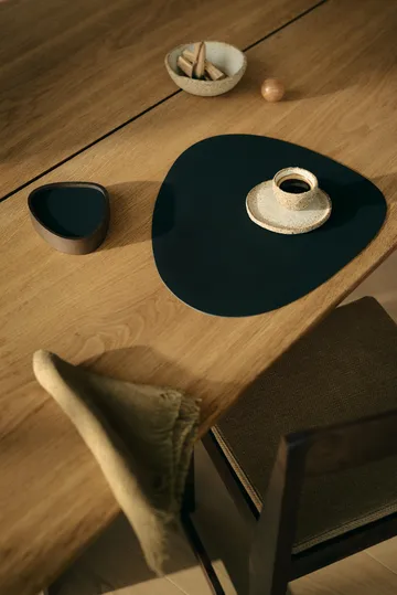 Corduroy pöytätabletti curve L - Musta muste - LIND DNA