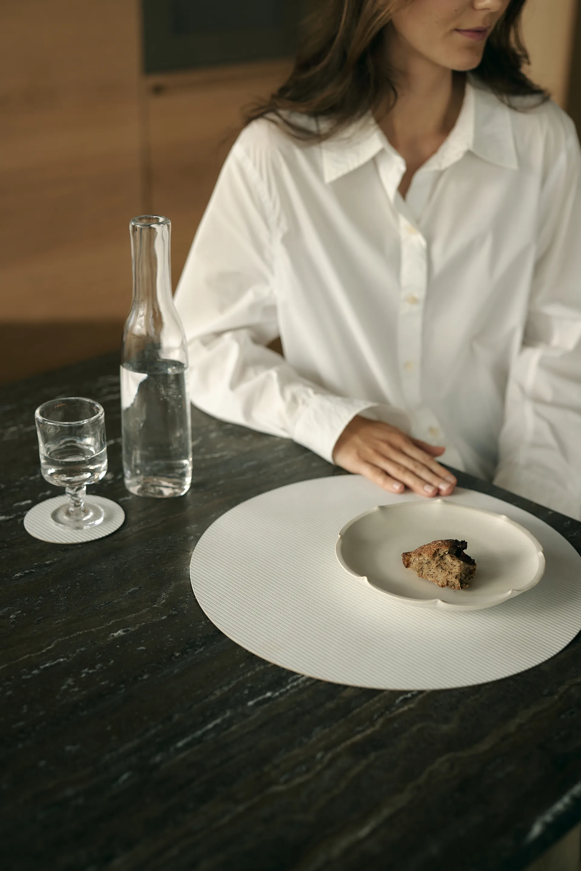 Corduroy pöytätabletti, Puhtaan valkoinen, ympyrä, L LIND DNA