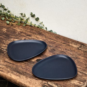 Curve Stoneware lounaslautanen, 2-pakkaus - Mariininsininen - LIND DNA