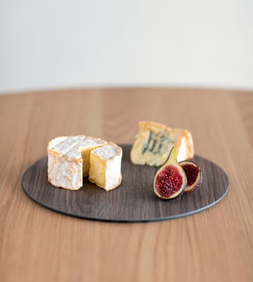 Cut & Serve circle pyöreä leikkuulauta, S - Saksanpähkinä - LIND DNA