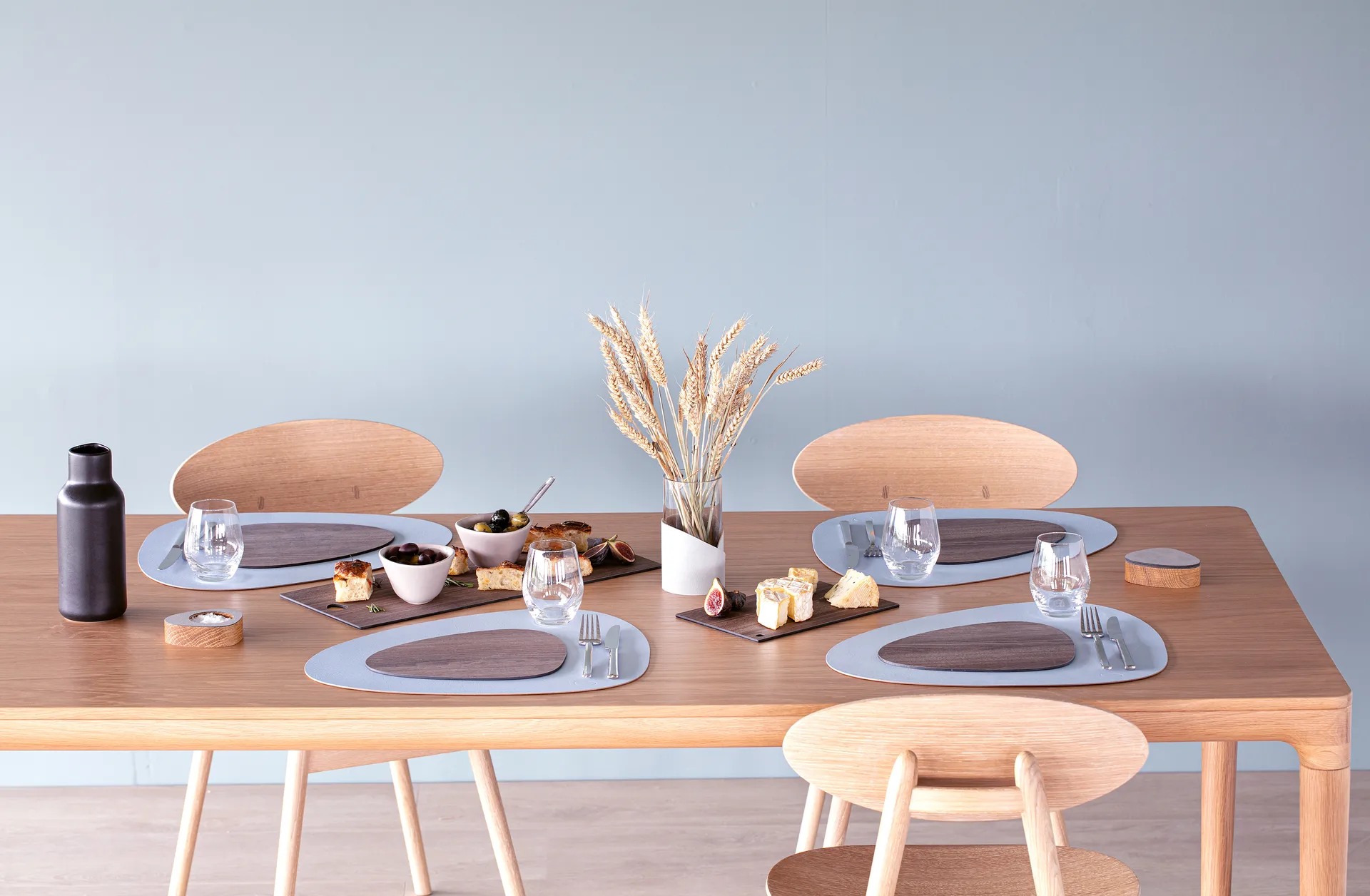 Cut & Serve square leikkuulauta, L, Saksanpähkinä LIND DNA