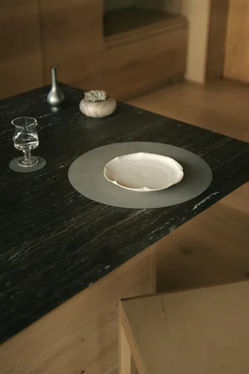 Nupo pöytätabletti - Vaaleanharmaa, ympyrä, L - LIND DNA