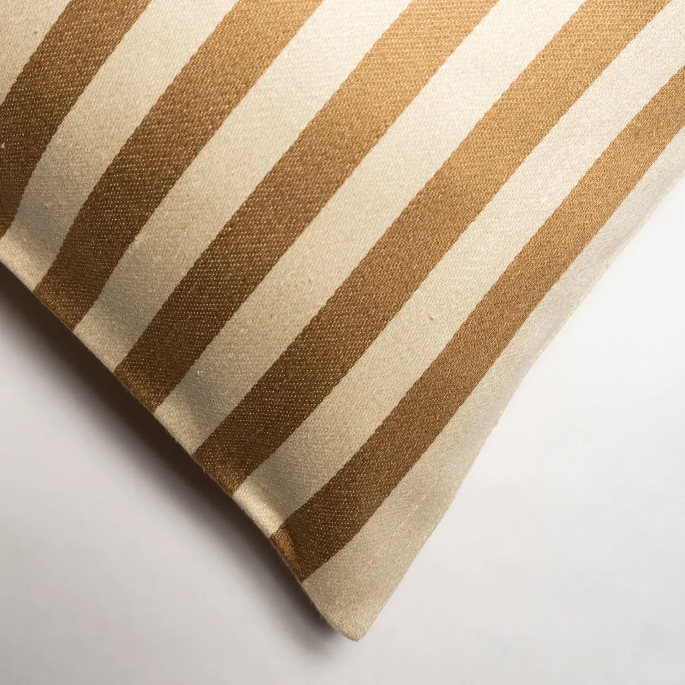 Amalfi tyynynpäällinen 35 x 50 cm, Camel brown Linum