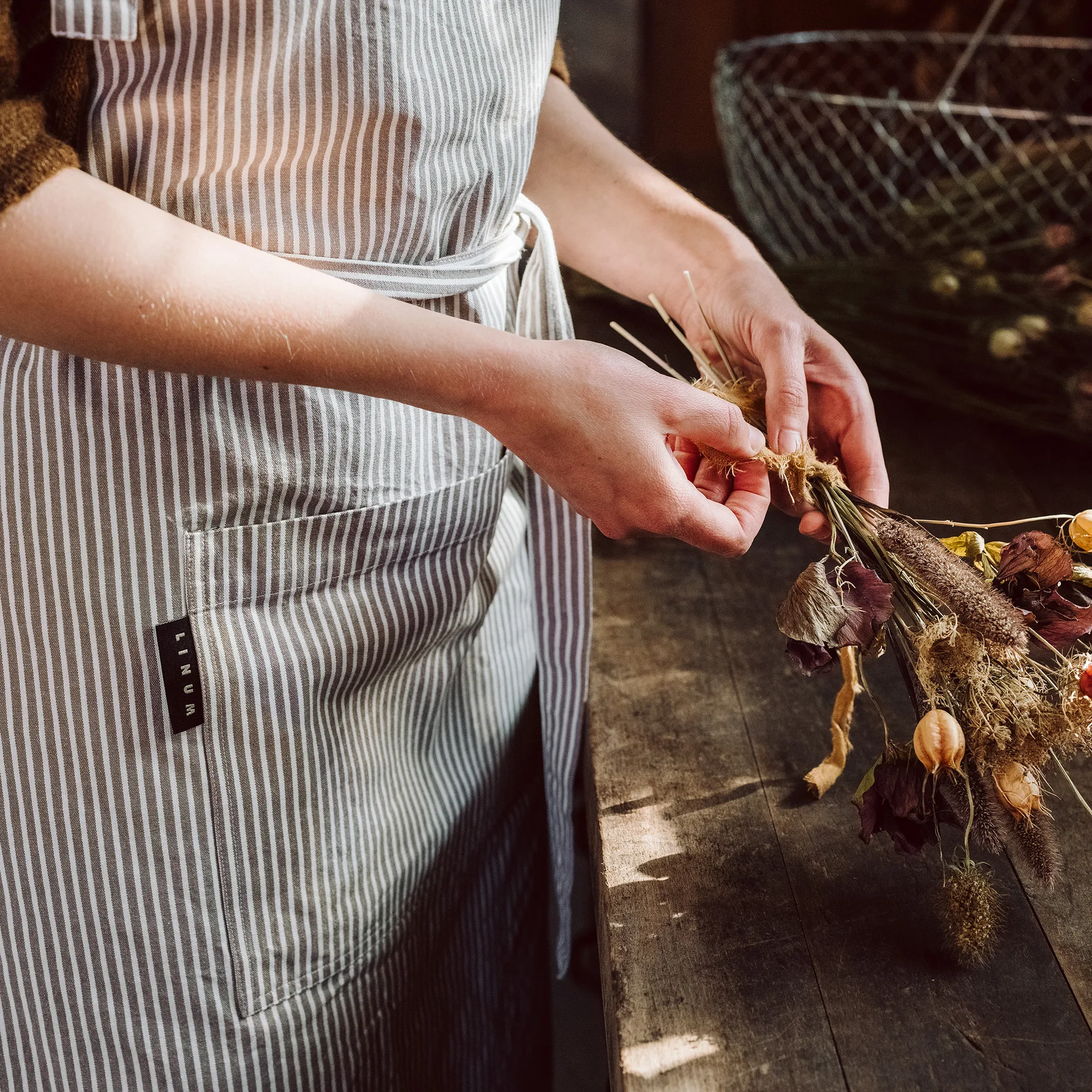 Emma essu, Mullvadsruskea Linum