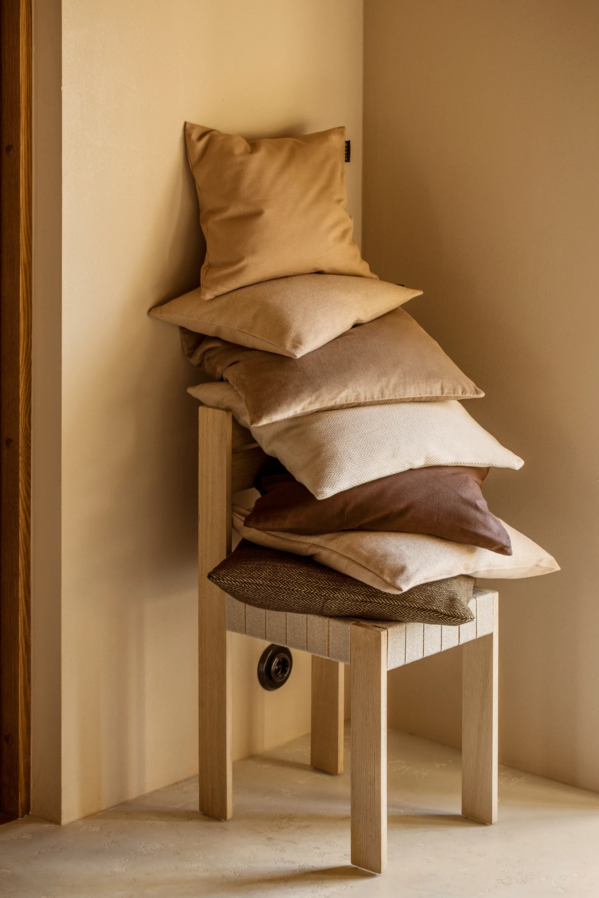 Shepard tyynynpäällinen 50x50 cm, Haalea vaaleanharmaa Linum