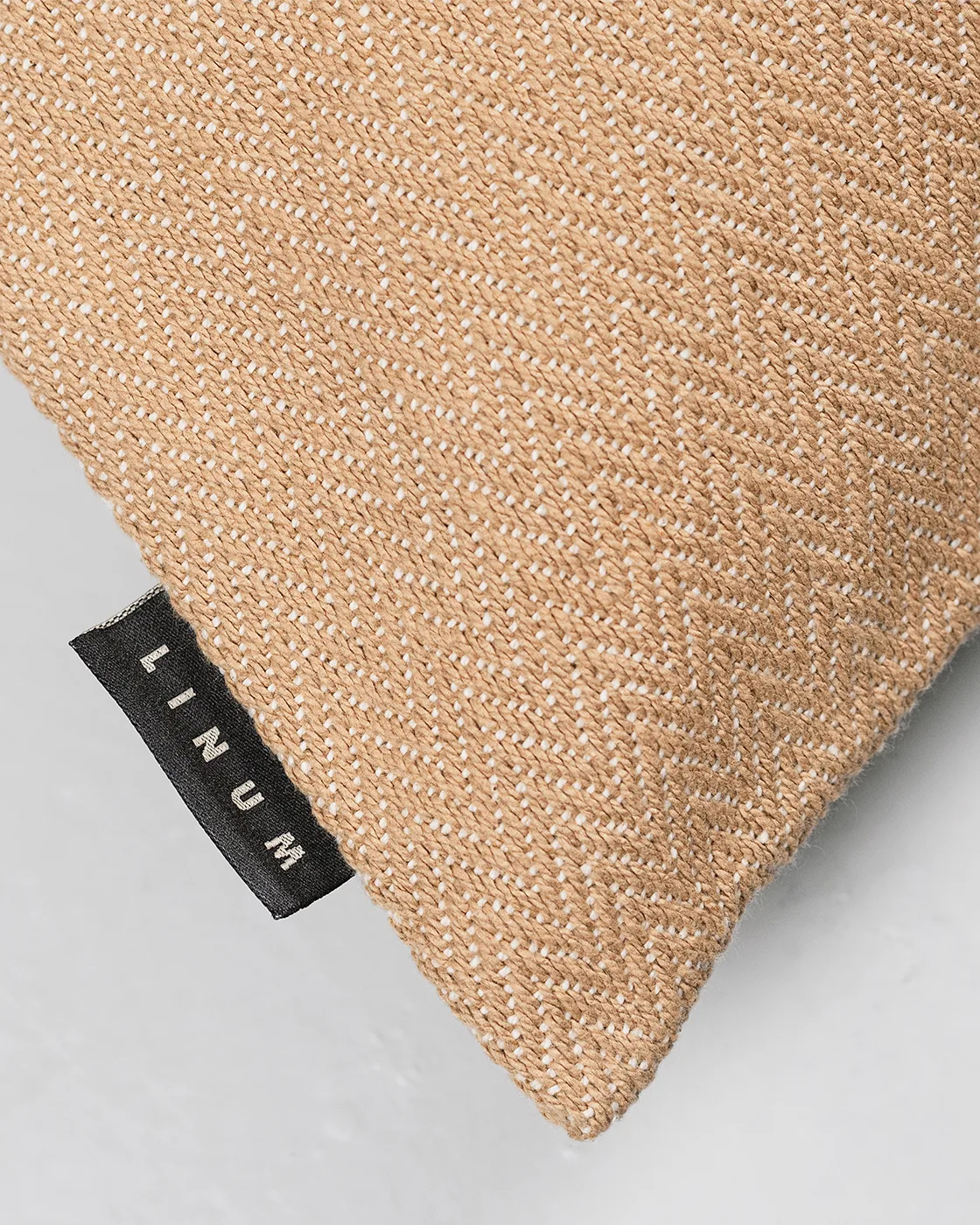 Shepard tyynynpäällinen 50x50 cm, Kamelinruskea Linum