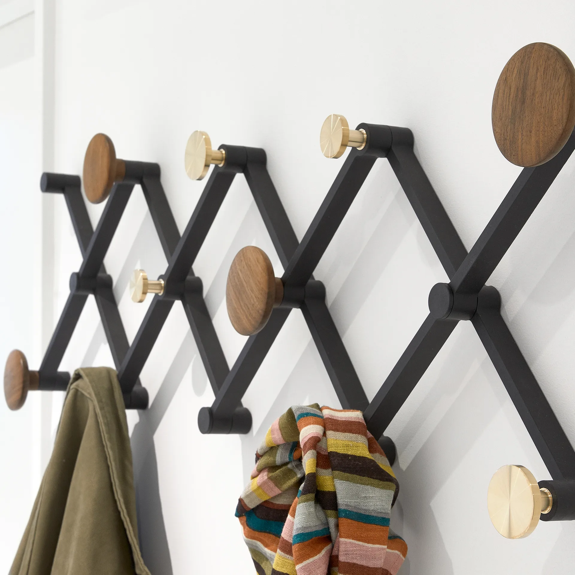 X•TEND vaateripustin, Saksanpähkinä LoCa