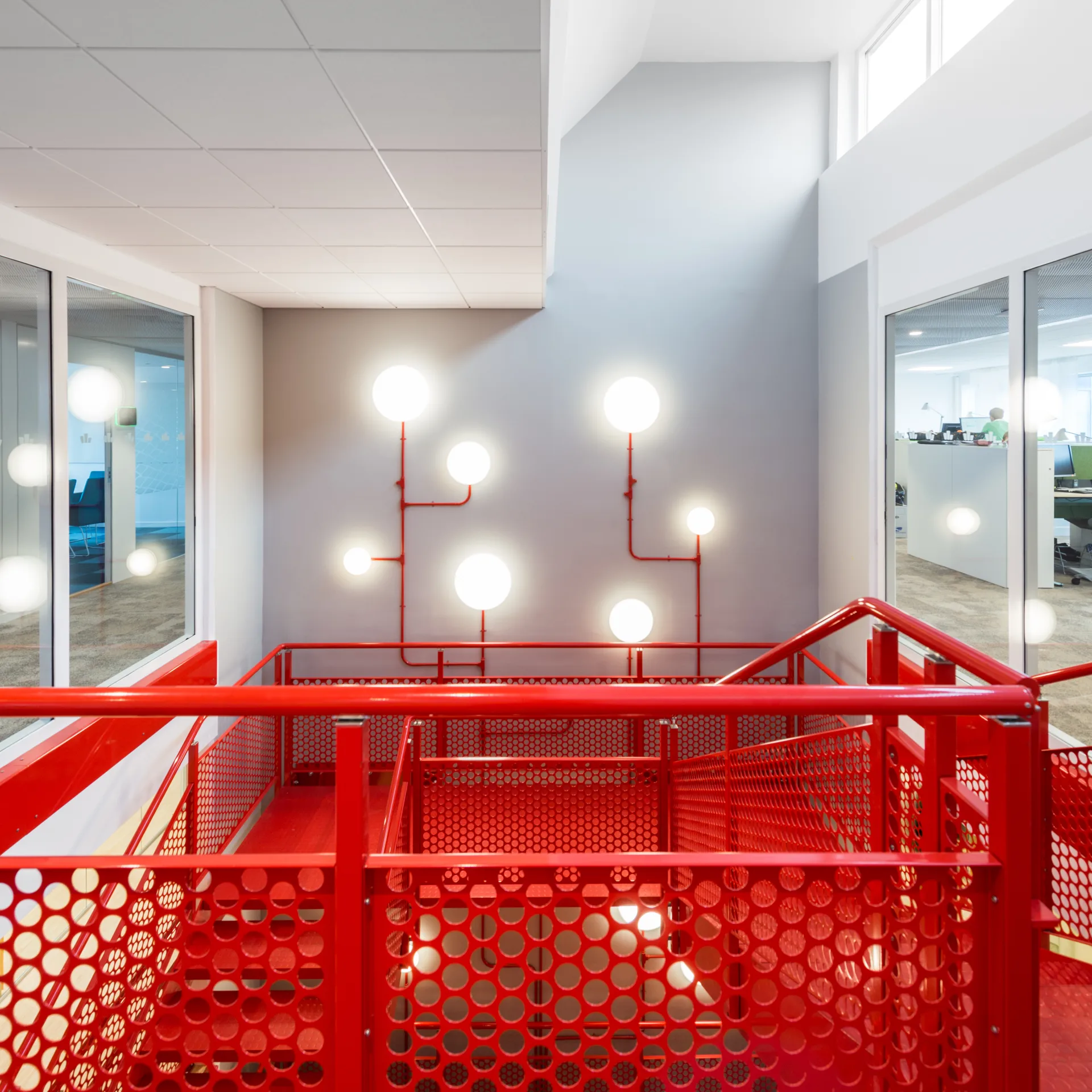 AJ Eklipta kattolamppu-seinälamppu Ø35 cm, Valkoinen opaali Louis Poulsen