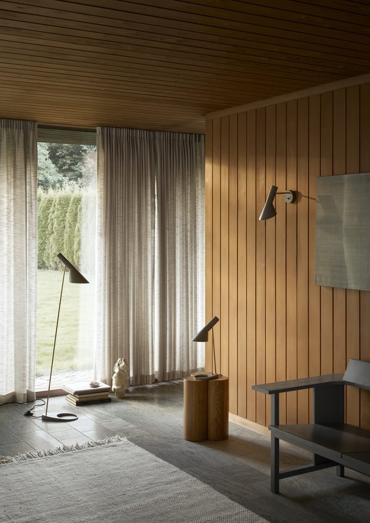 AJ-seinävalaisin kiinteä asennus, Brass-warm grey Louis Poulsen
