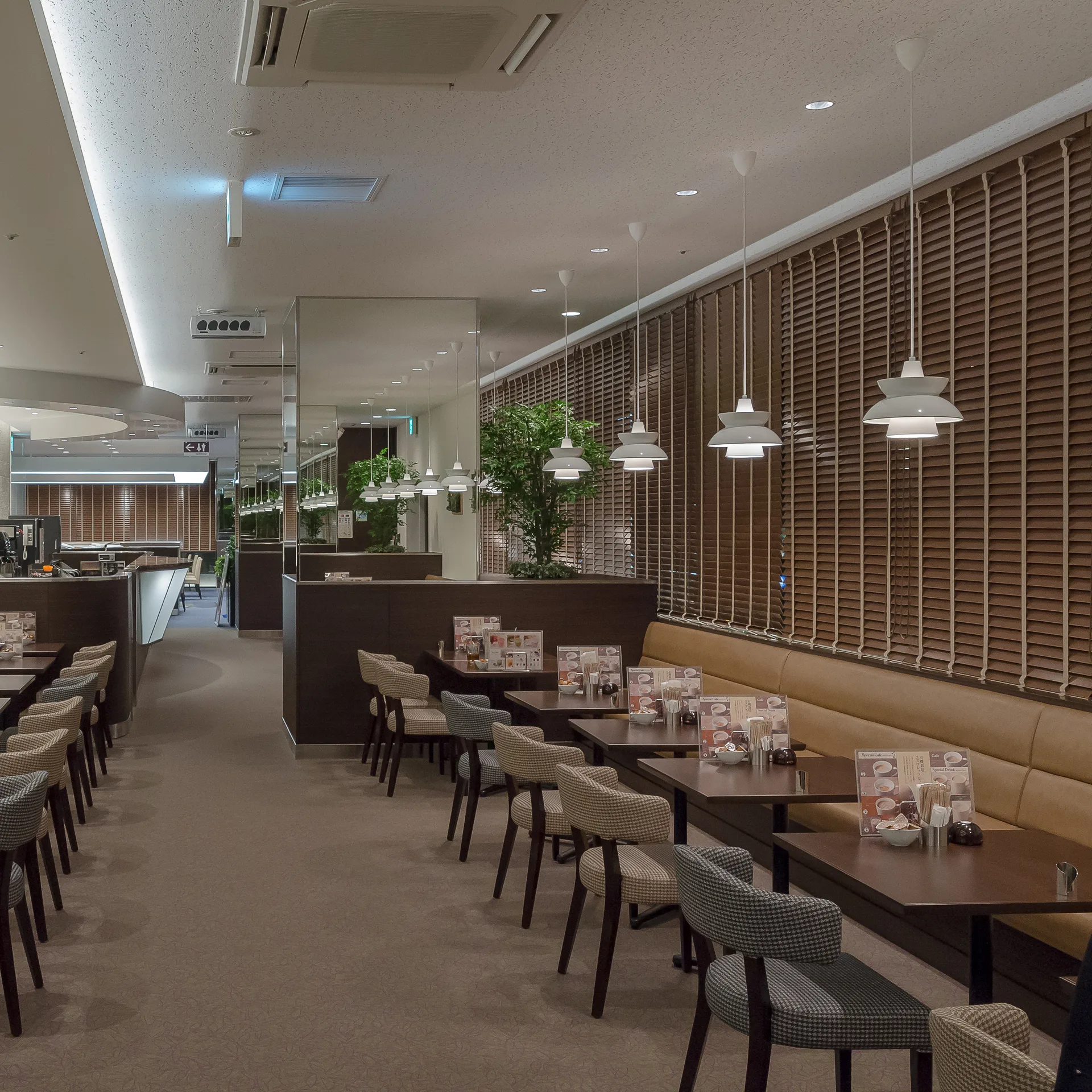 Doo-Wop -kattolamppu, Valkoinen Louis Poulsen