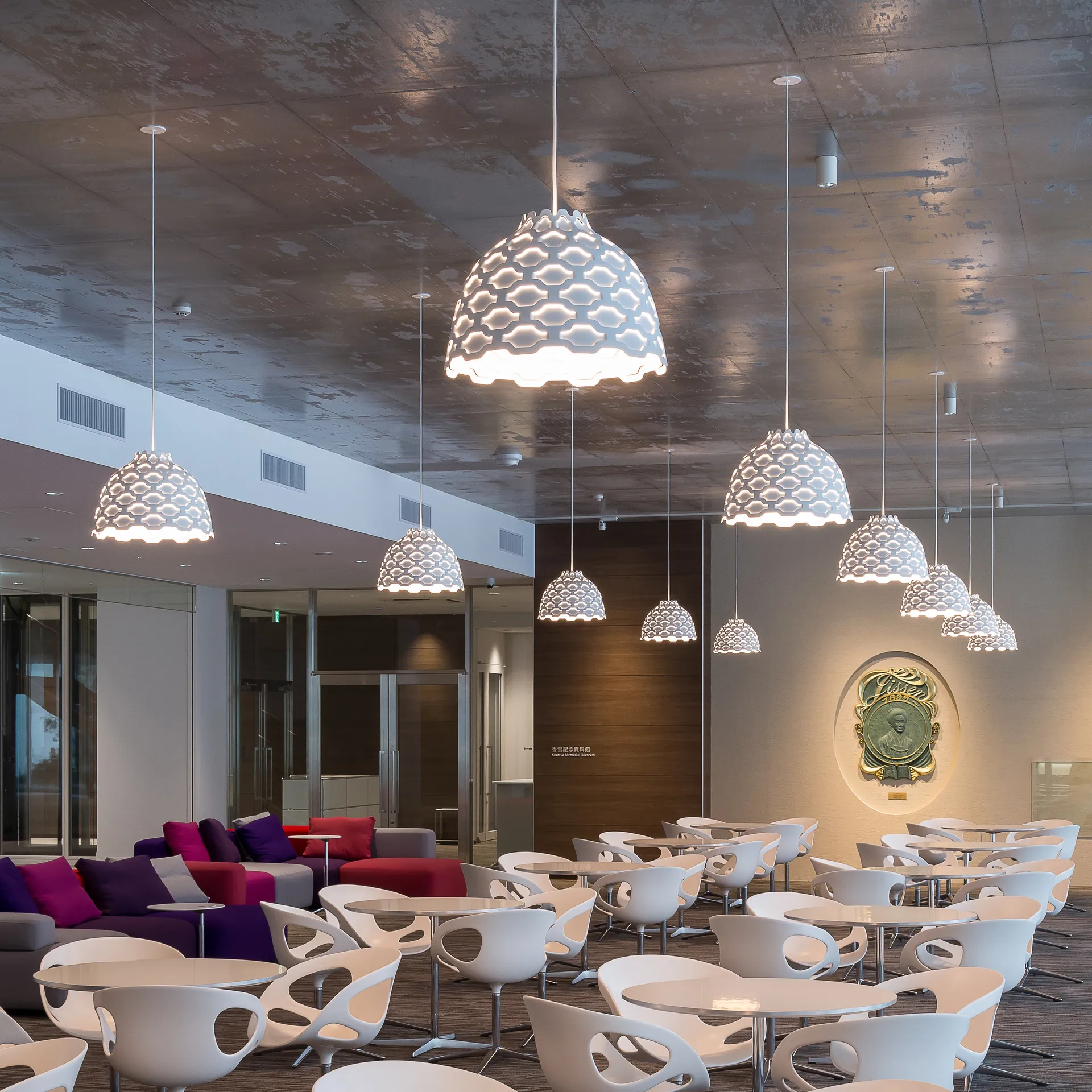 LC Shutters -kattolamppu Ø44 cm, Valkoinen Louis Poulsen