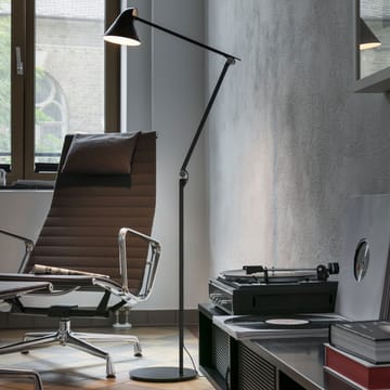 NJP lattiavalaisin - Musta, led, 3000k - Louis Poulsen