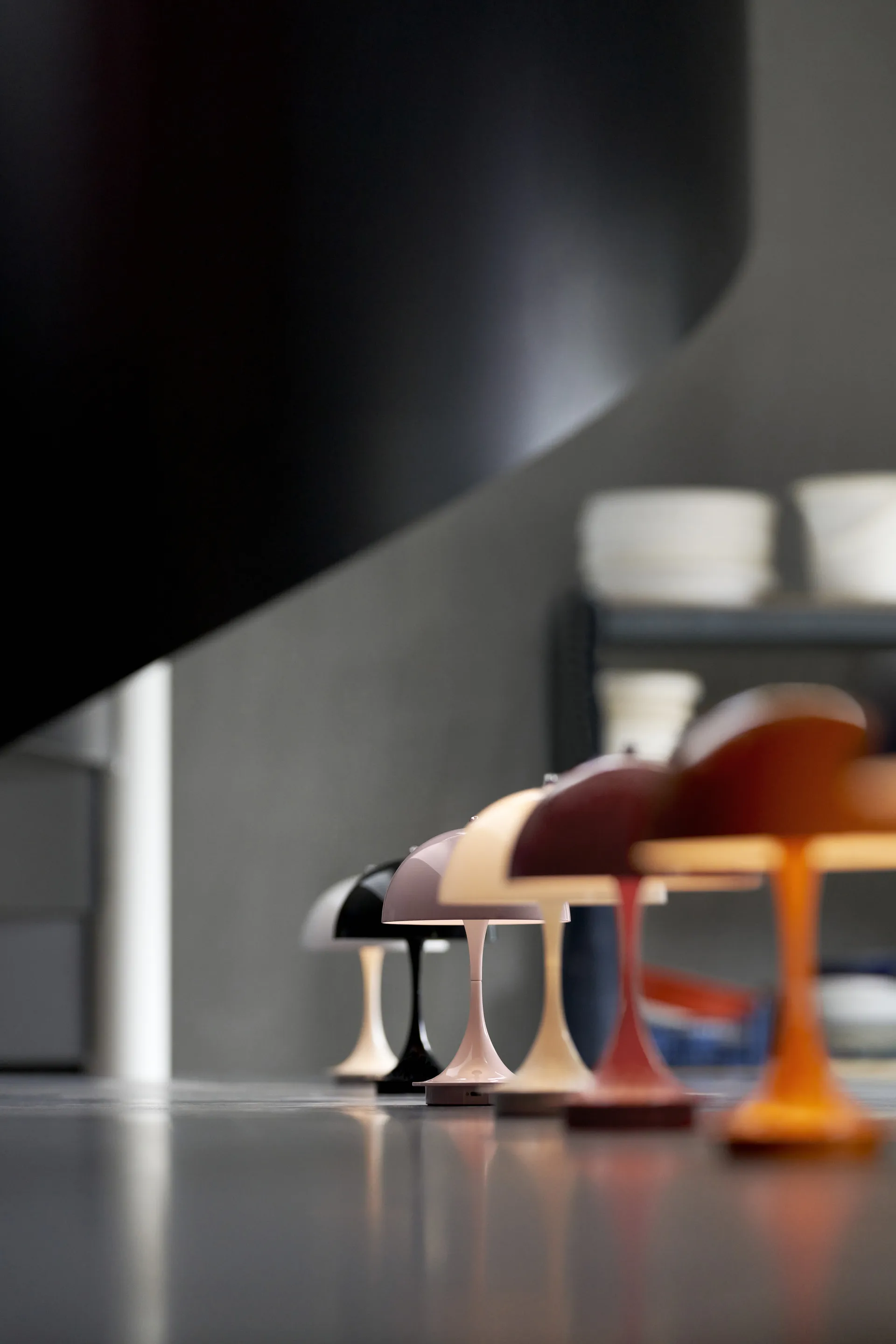 Panthella 160 Portable pöytävalaisin, Opaali Louis Poulsen