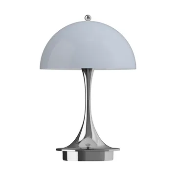 Panthella 160 Portable v3 pöytävalaisin - Chrome opal bluegrey - Louis Poulsen