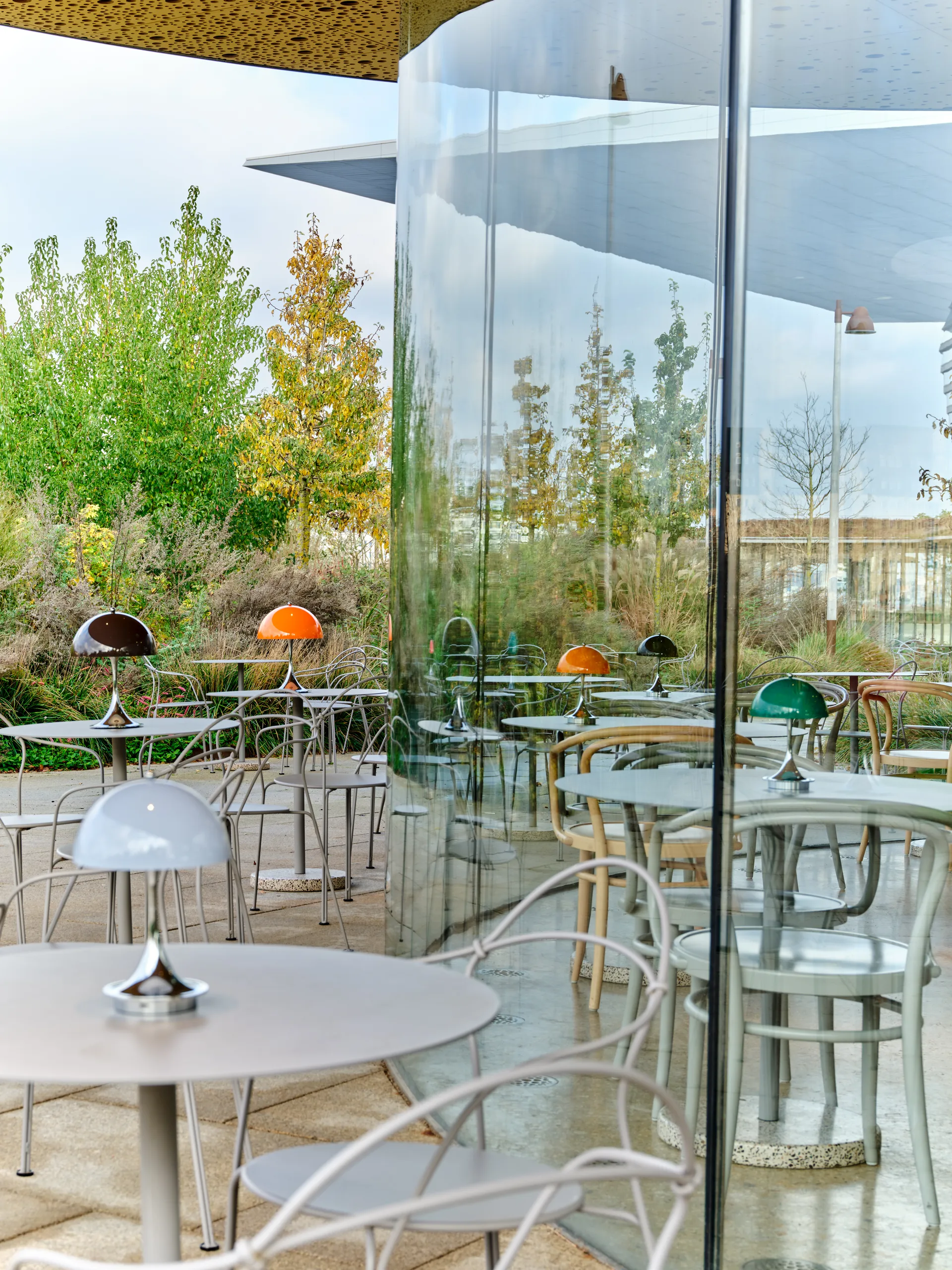 Panthella 160 Portable v3 pöytävalaisin, Original Opal Orange Louis Poulsen