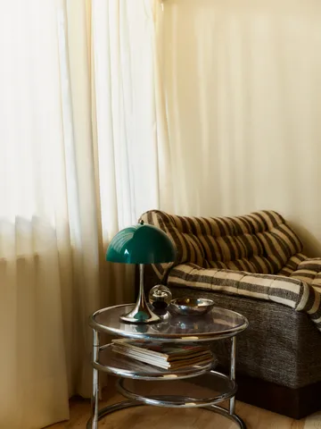 Panthella 250 kannettava pöytälamppu V3 - Original Opal Green - Louis Poulsen