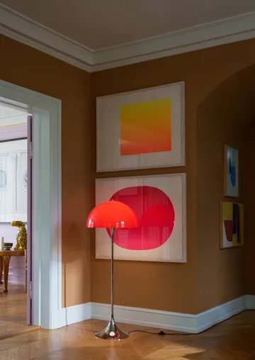Panthella 500 lattiavalaisin - Original opal red - Louis Poulsen
