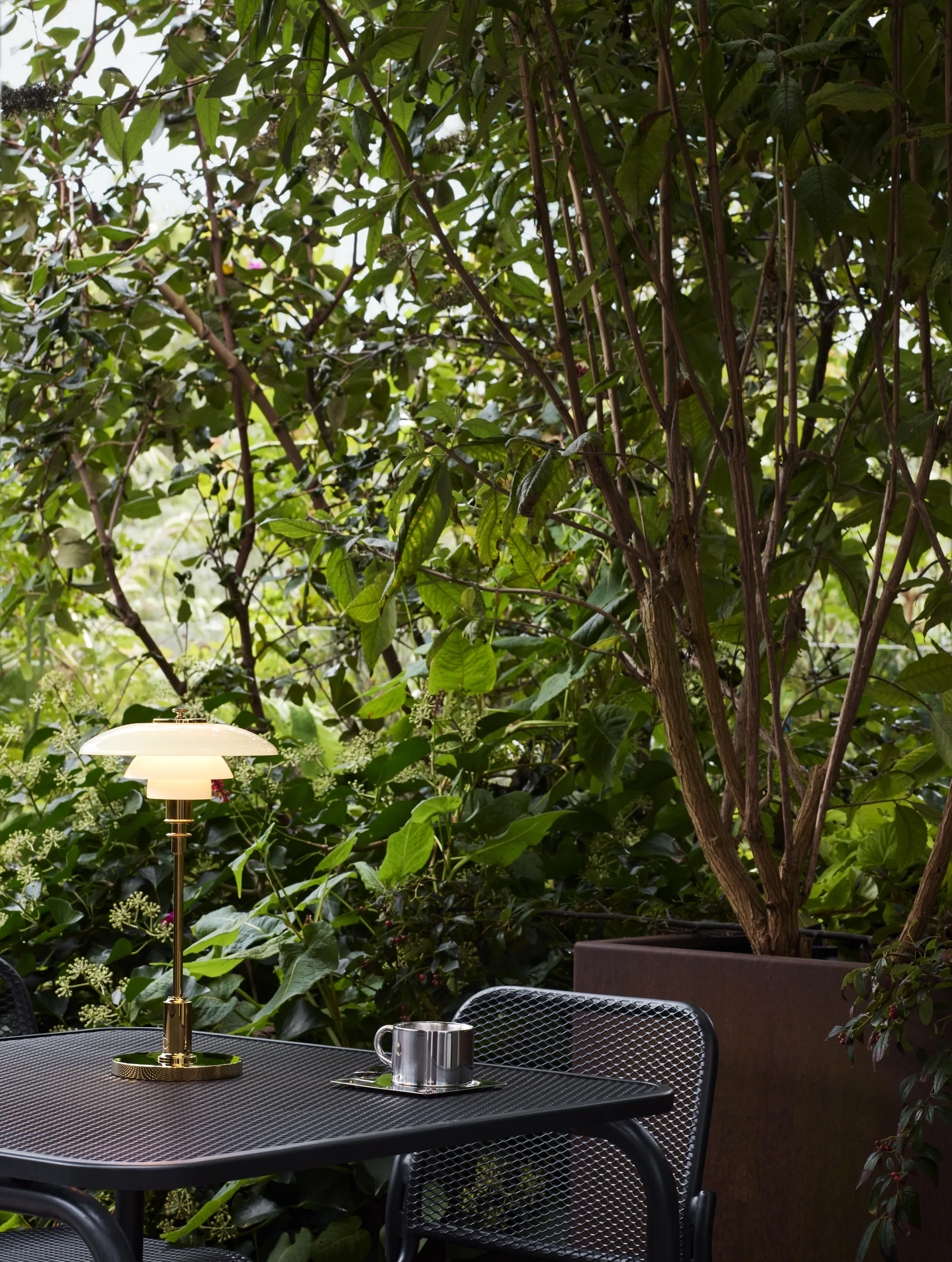 PH 2/1 Portable pöytälamppu, Brass Louis Poulsen