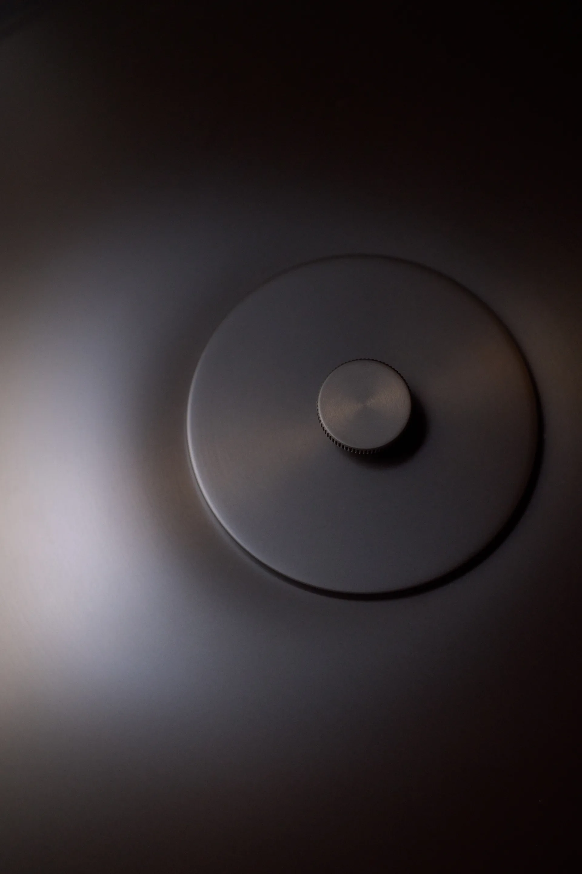 PH 3/2 Luna pöytälamppu, Aged brass-opaalilasi Louis Poulsen